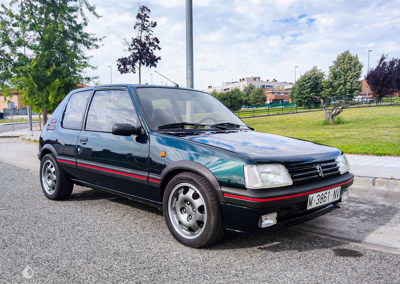 Peugeot 205 GTI 1992 à vendre – Légendaire Hot Hatch Français