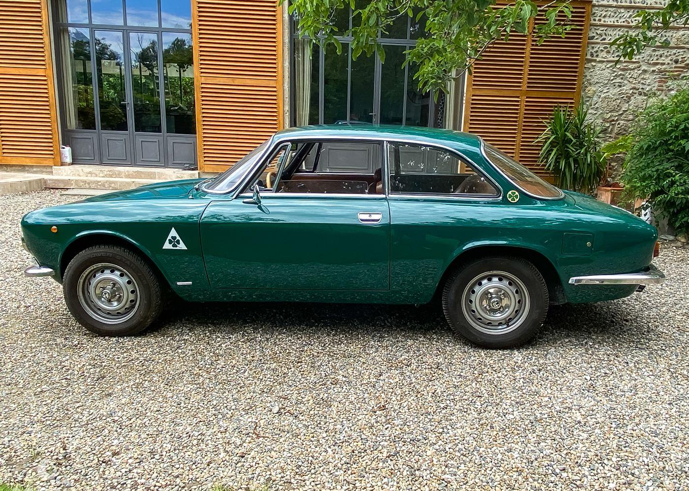 Alfa Romeo GT Bertone 1975 à vendre – Coupé italien classique emblématique