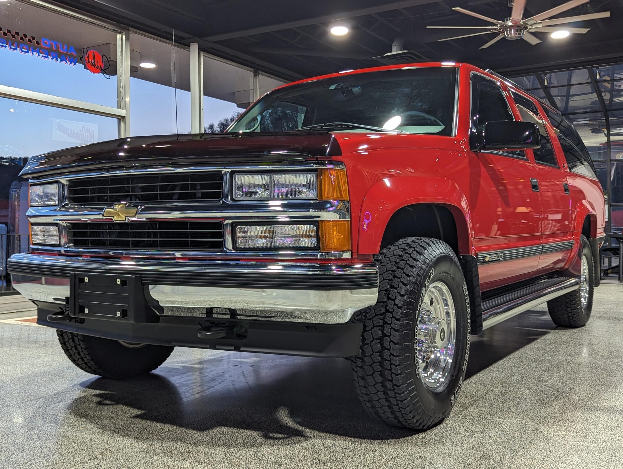 Chevrolet Suburban GMT400 1998 à vendre – Légende SUV grand format américain