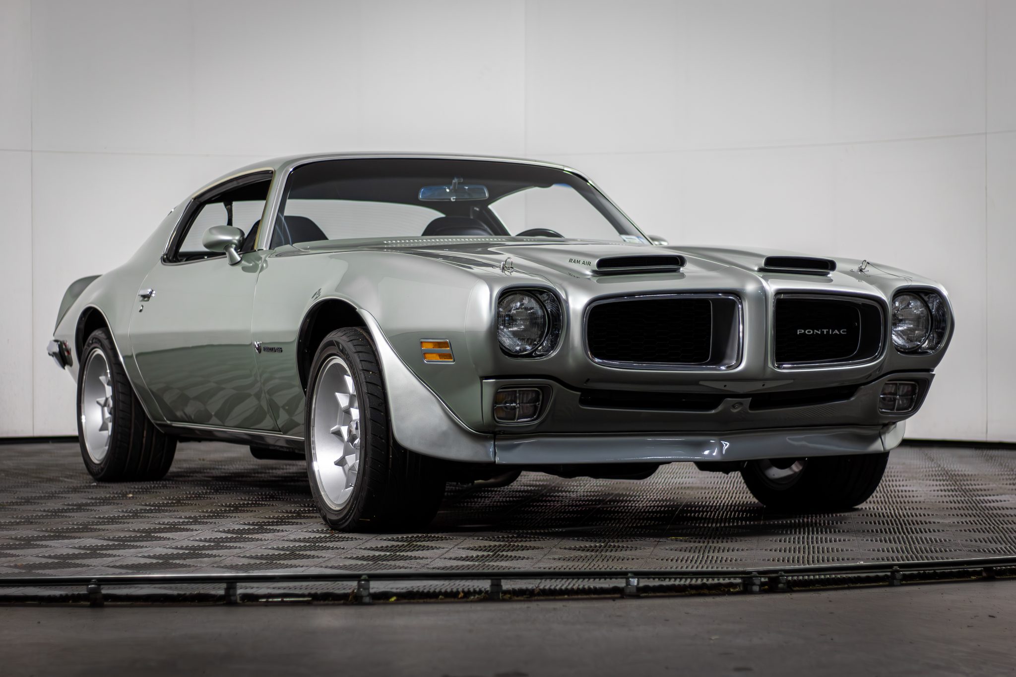 1972 Pontiac Firebird for Sale – Classic Second-Gen American Muscle Icon