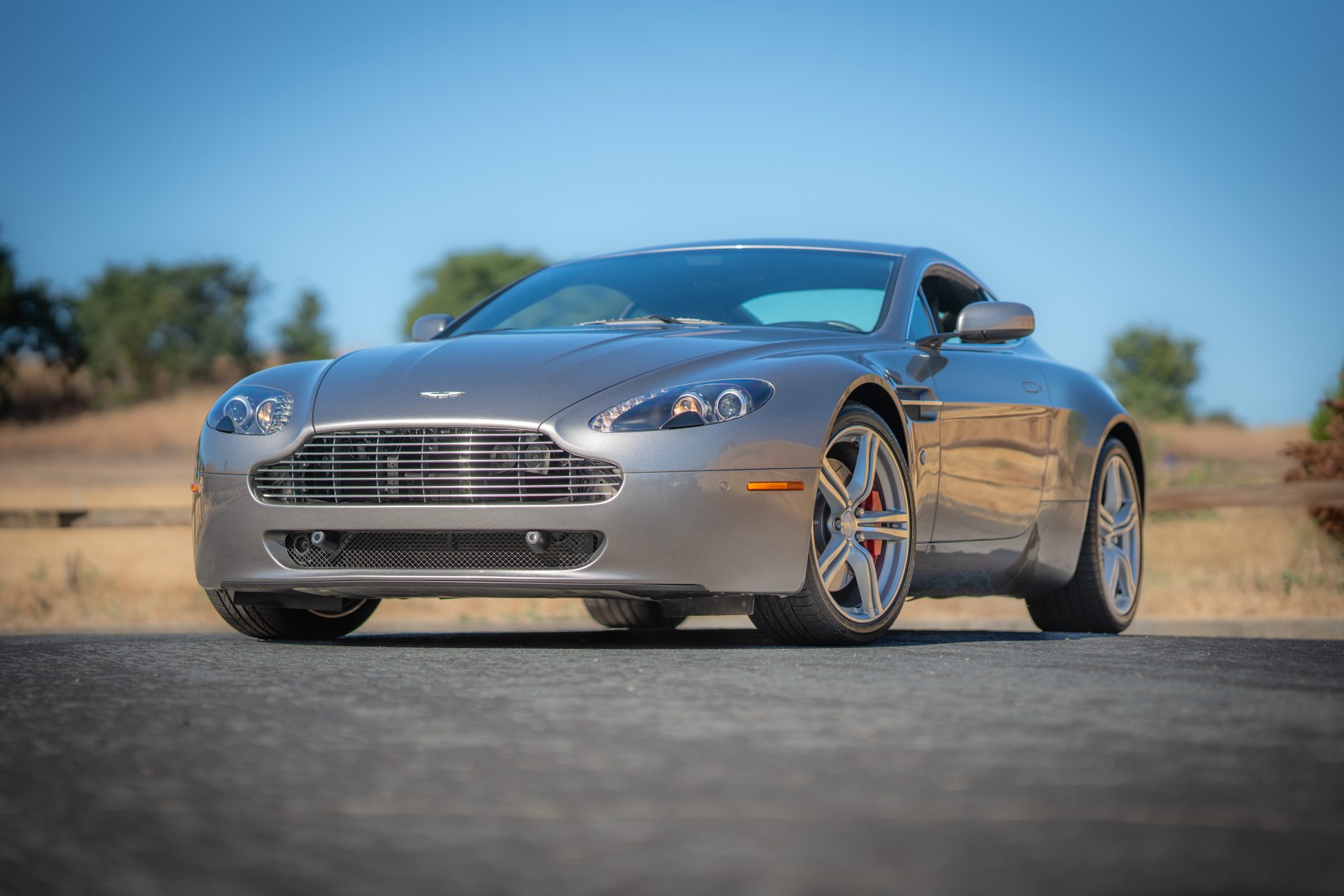 2009 Aston Martin V8 Vantage for Sale – Elegant British V8 Sports Coupe