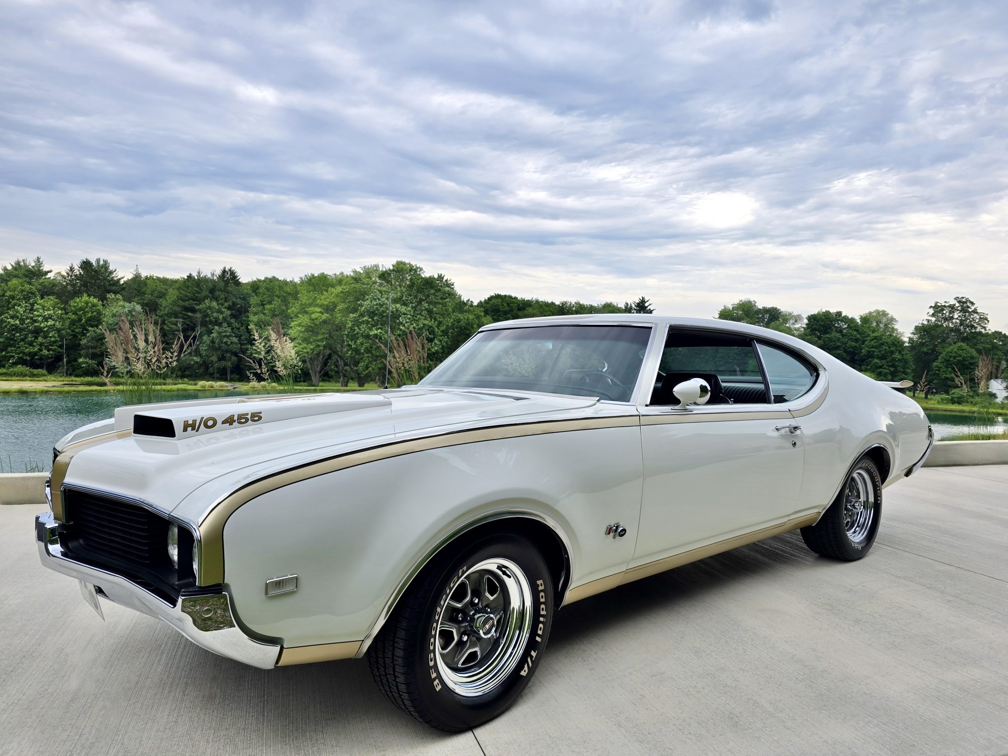 1969 Oldsmobile Hurst/Olds for Sale – Rare Muscle Car Legend