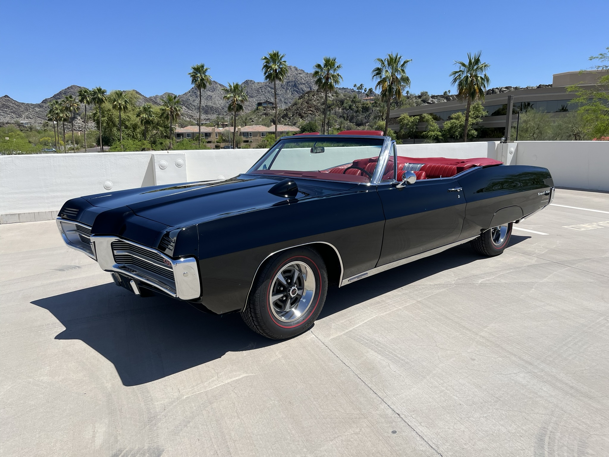1967 Pontiac Grand Prix for Sale – Classic American Personal Luxury Coupe