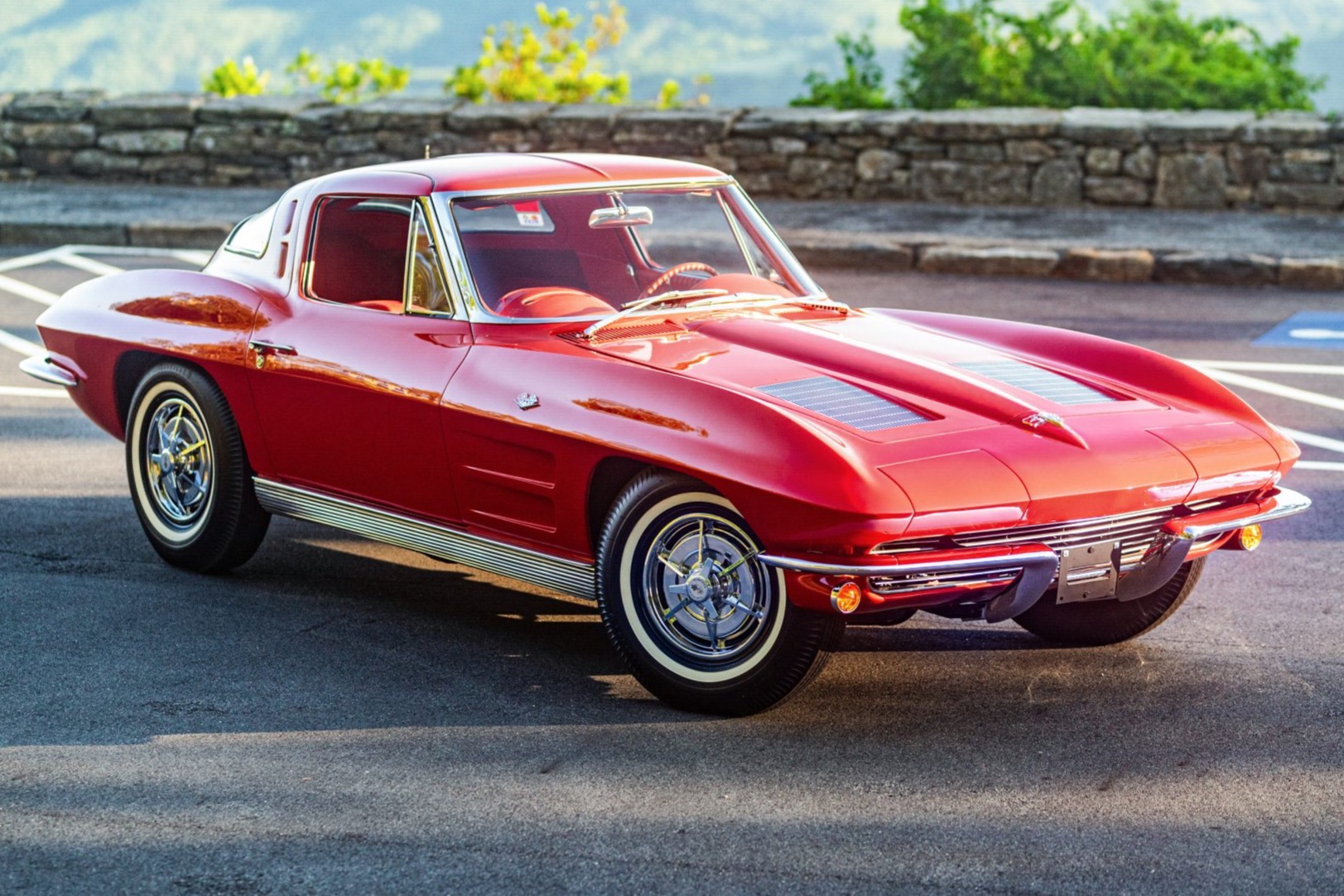 1963 Chevrolet Corvette C2 for Sale – Split Window Iconic American Sports Car