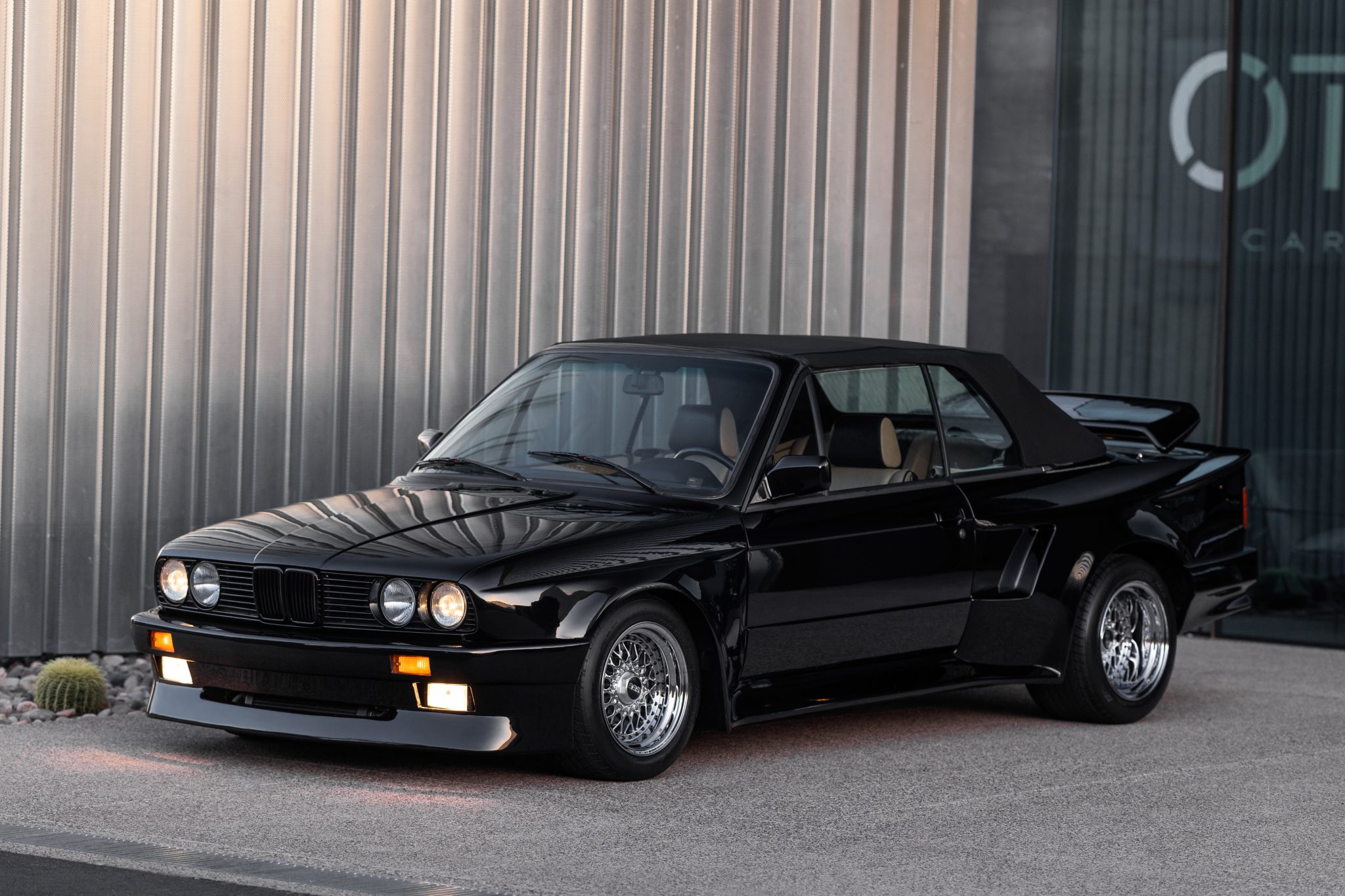 1989 BMW E30 3-Series Convertible for Sale – Classic Open-Top Driving Icon