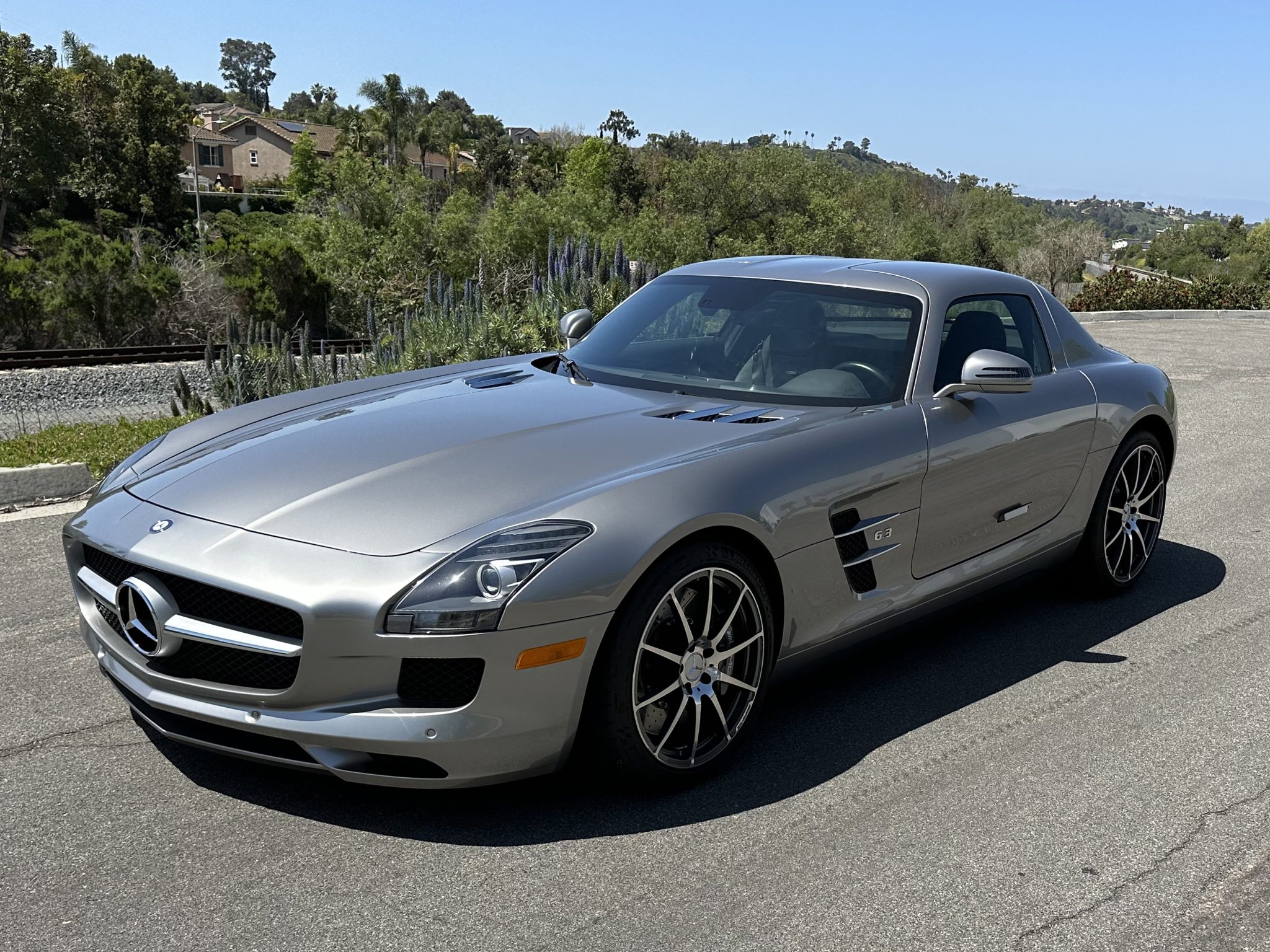 2012 Mercedes-Benz SLS AMG à vendre – Icône supercar V8 Gullwing