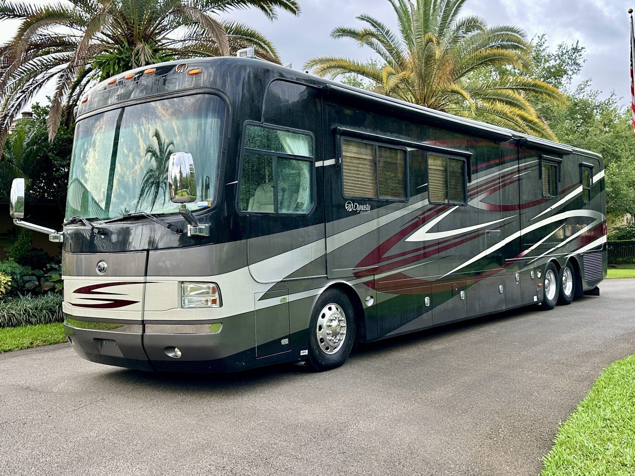 2008 Monaco Dynasty Renaissance IV Motorcoach zu verkaufen – Luxus-Touring-Coach