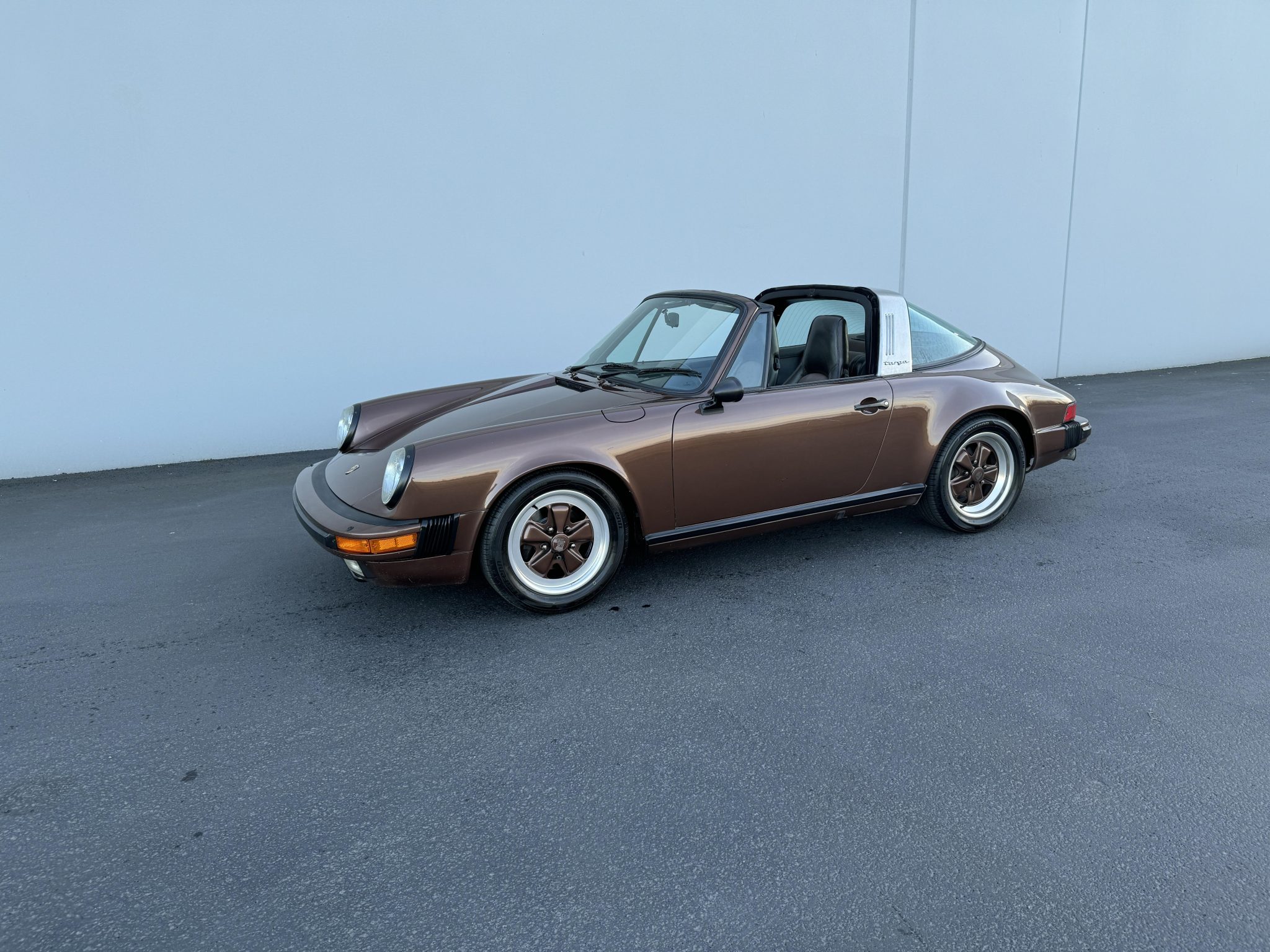 1985 Porsche 911 Carrera 3.2 for Sale – Air-Cooled German Sports Car Icon