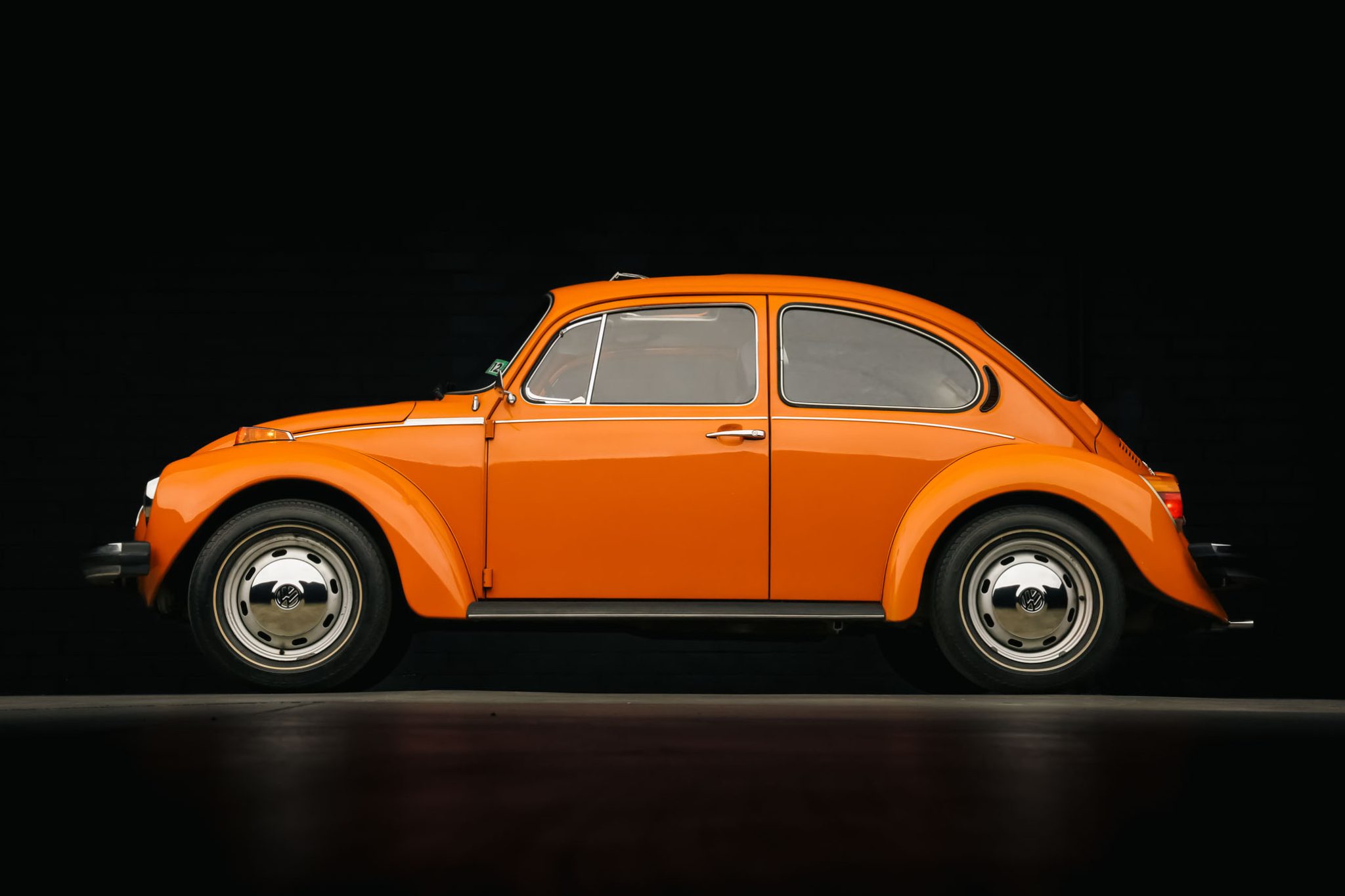 1974 Volkswagen Super Beetle for Sale – Air-Cooled Charm, Classic Styling, and Collector Appeal