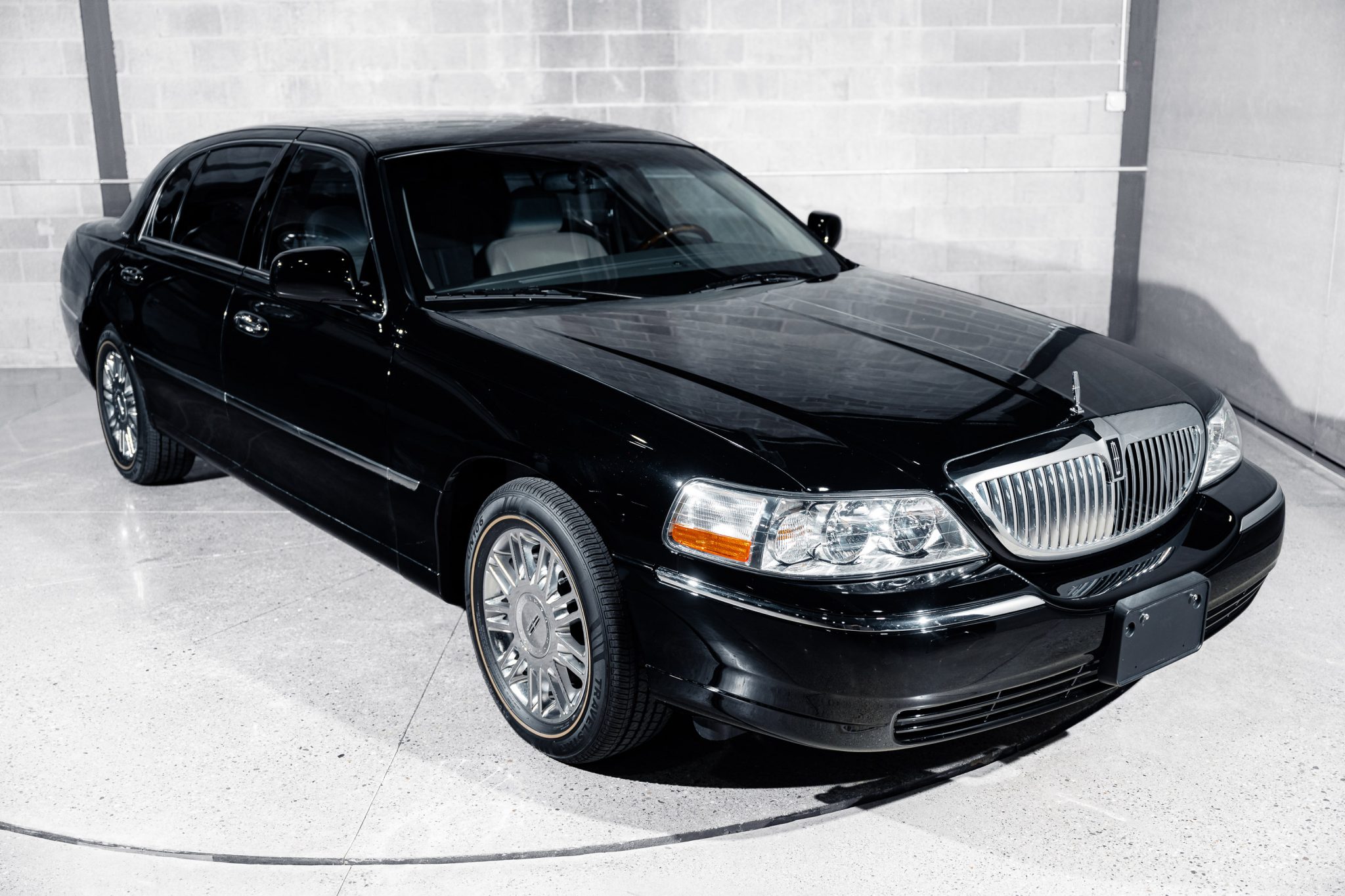 2010 Lincoln Town Car zu verkaufen – Amerikanischer Luxus und Komfort