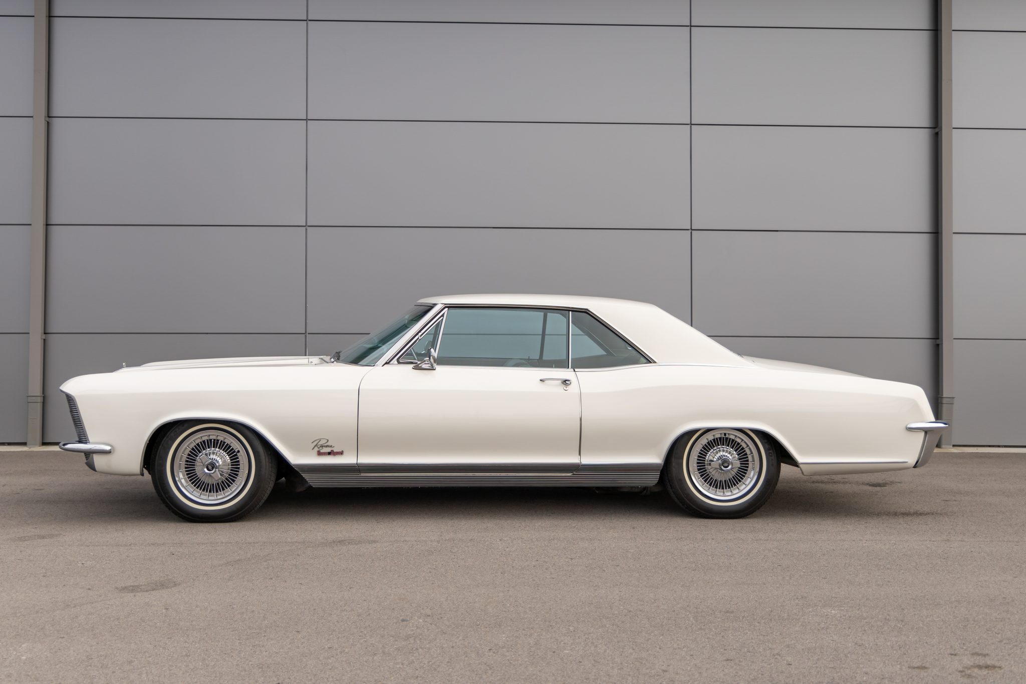 1965 Buick Riviera for Sale – Personal Luxury Style and Collector Appeal