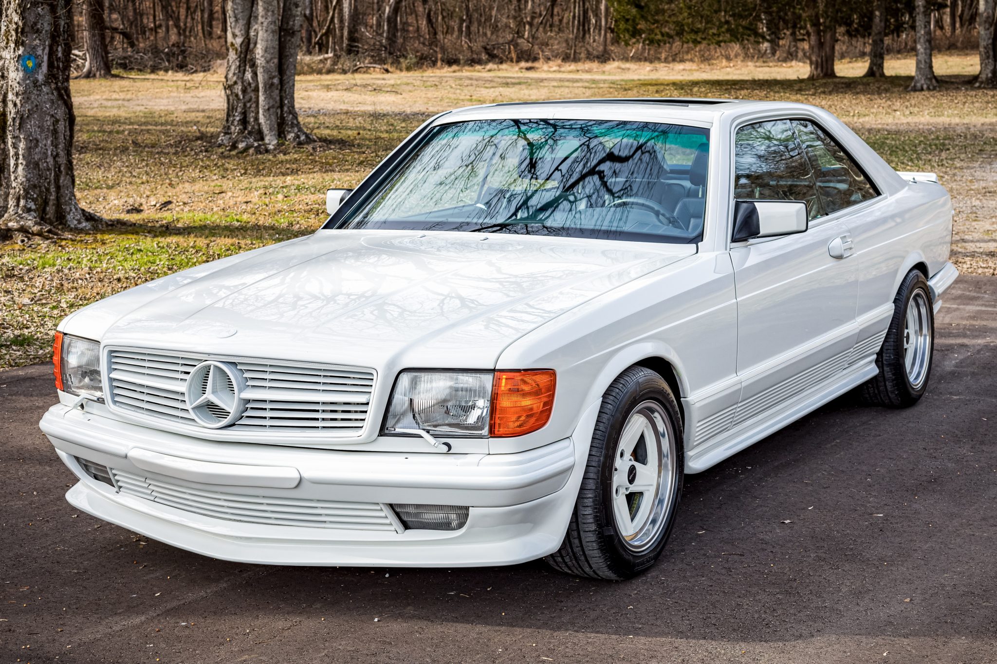 1983 Mercedes-Benz C126 for Sale – Classic SEC Luxury Coupe