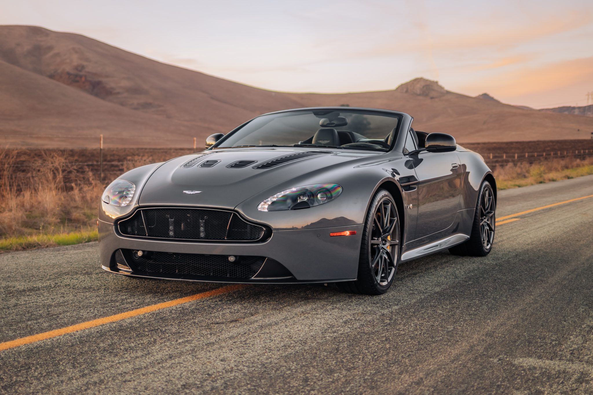 Aston Martin V12 Vantage 2017 zu verkaufen – Britische V12-Sportwagen-Ikone