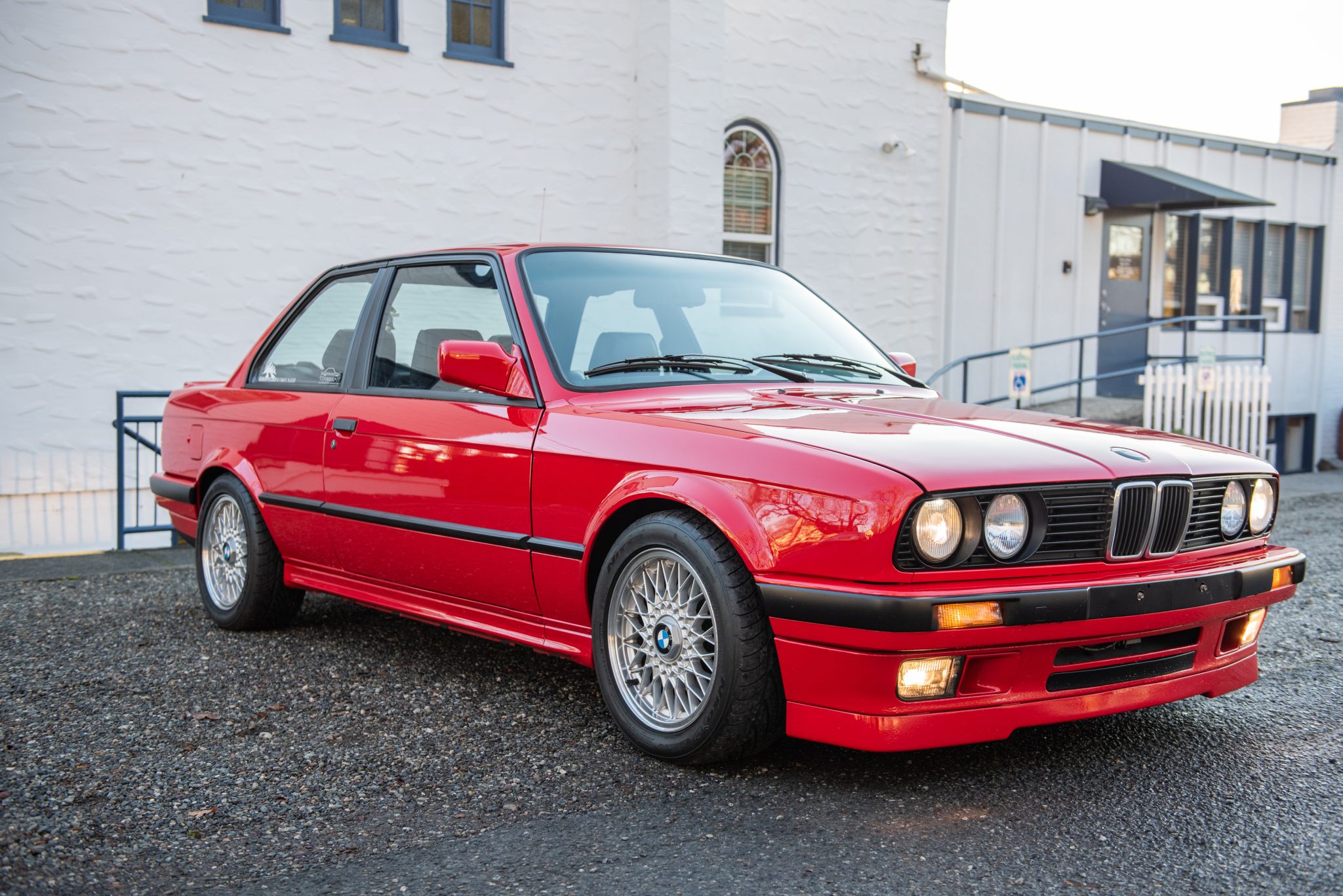 BMW E30 Série 3 Coupé 1991 à vendre – Coupé allemand analogique classique