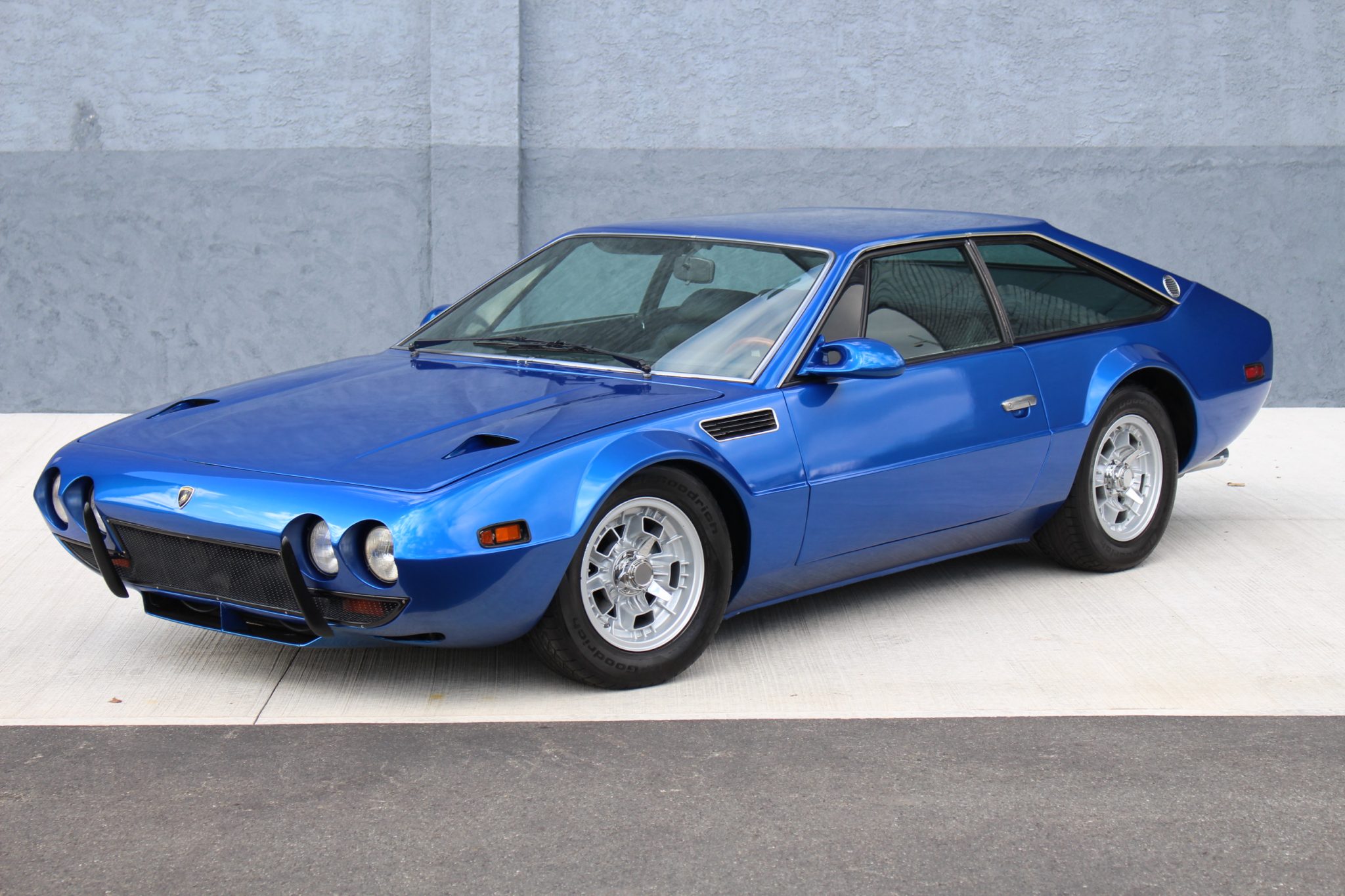 1972 Lamborghini Jarama for Sale – Classic Italian V12 Grand Tourer