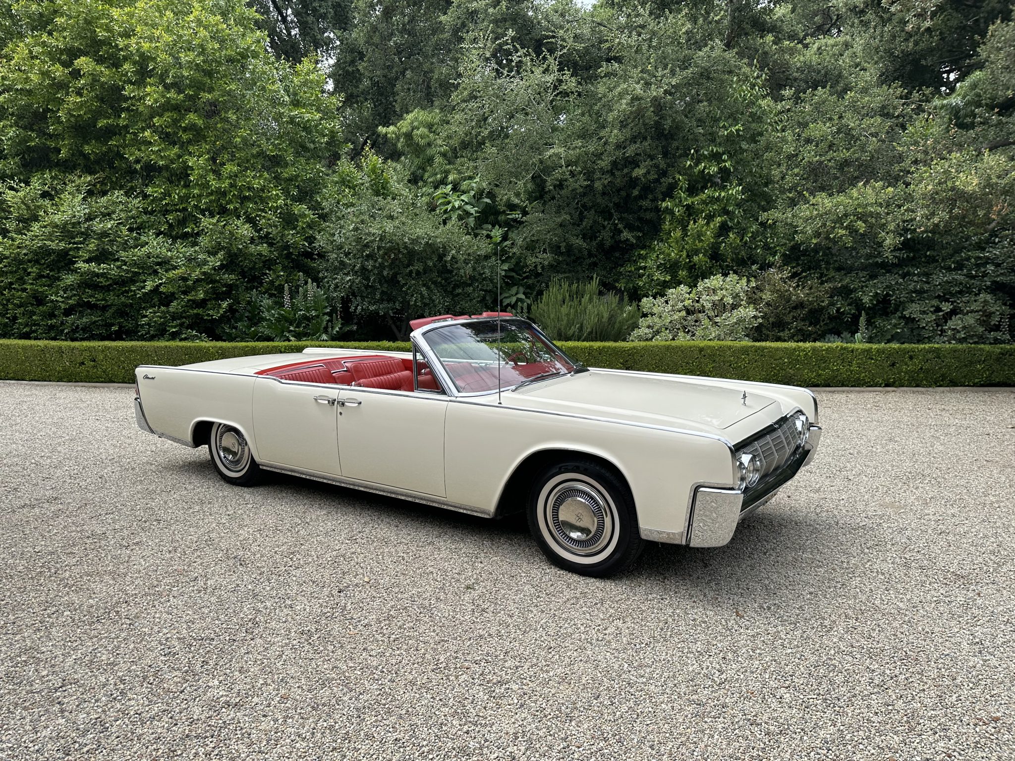 1964 Lincoln Continental for Sale – Classic American Luxury Icon