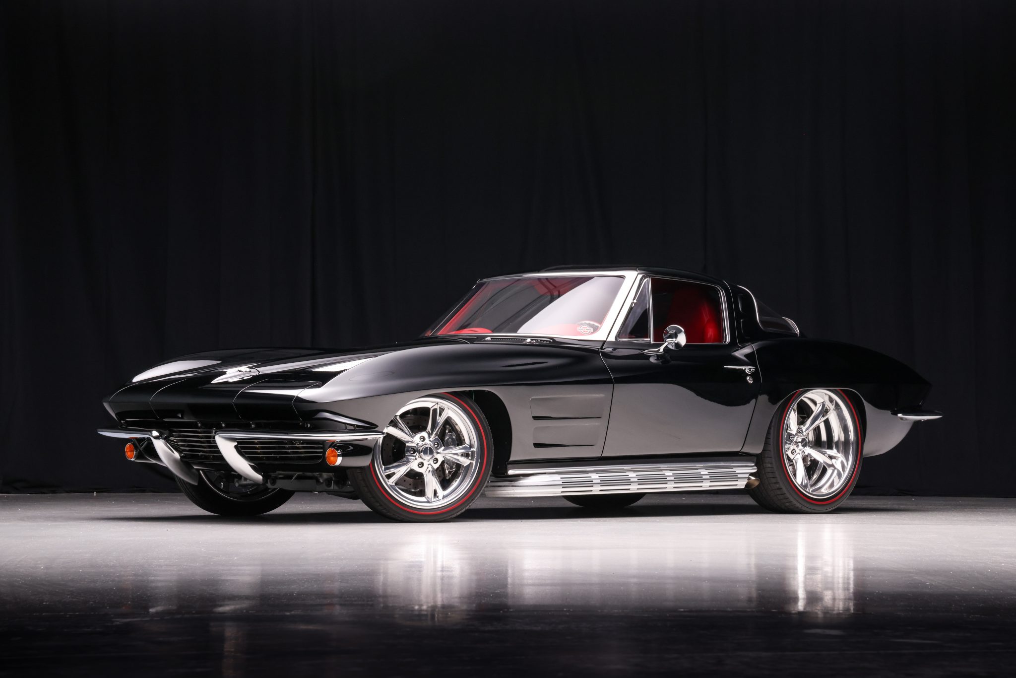 1963 Chevrolet Corvette C2 for Sale – Classic Split-Window Sting Ray Icon