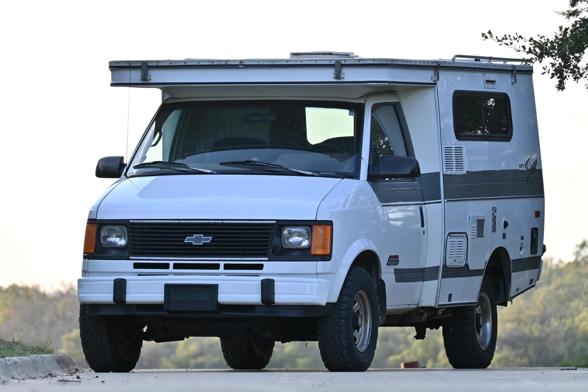 1993 Chevrolet Astro CL AWD Provan Tiger GT Camper for Sale – Compact V6 Adventure Van