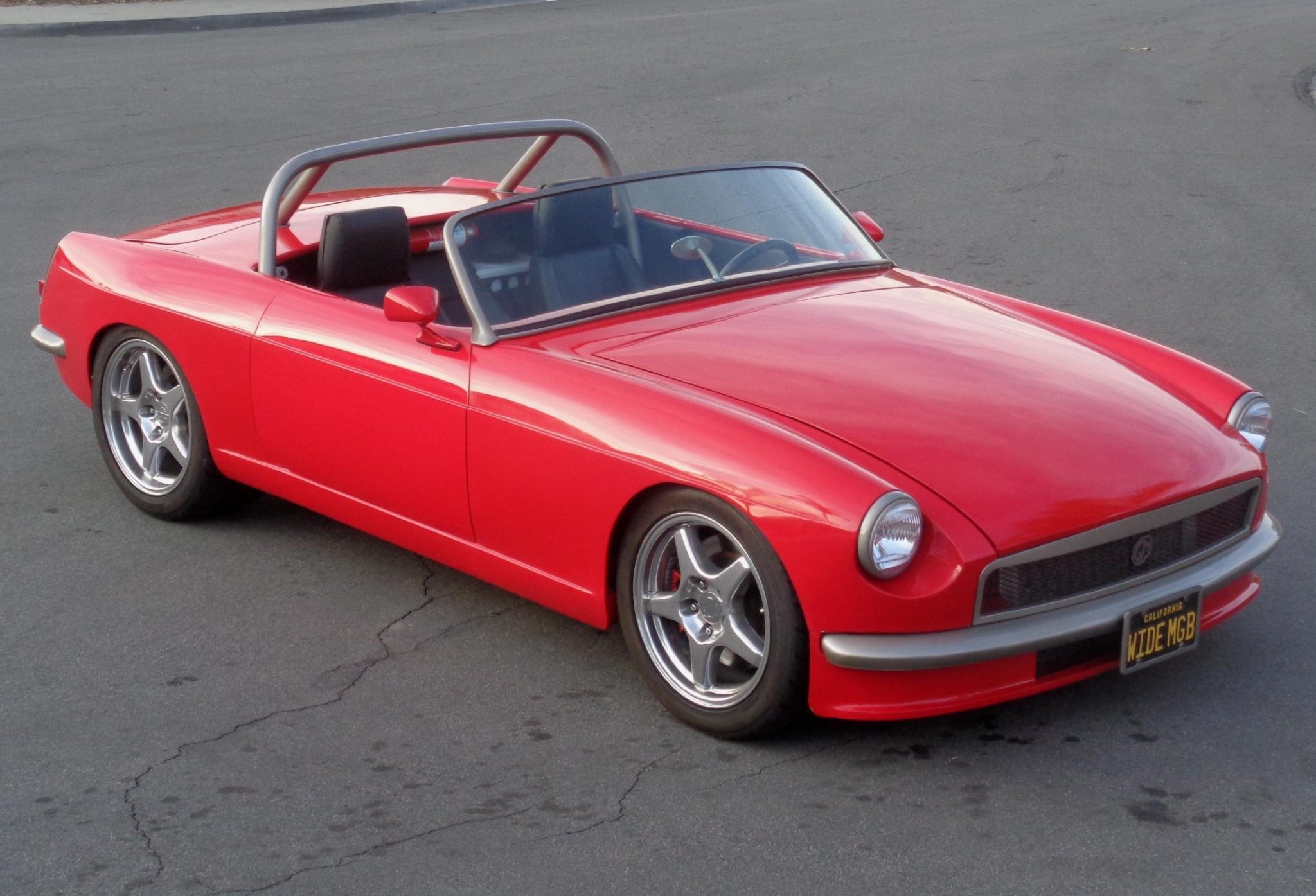 MG B 1966 à vendre – Roadster restomod avec V8 LT1 compressé