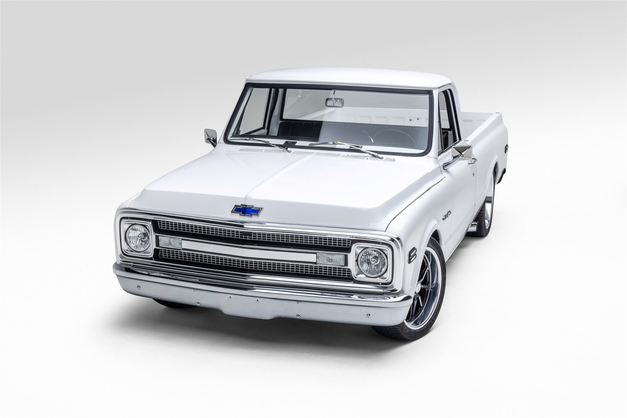 1969 Chevrolet C/K (1967-1972) for Sale – White LS3 Restomod Pickup