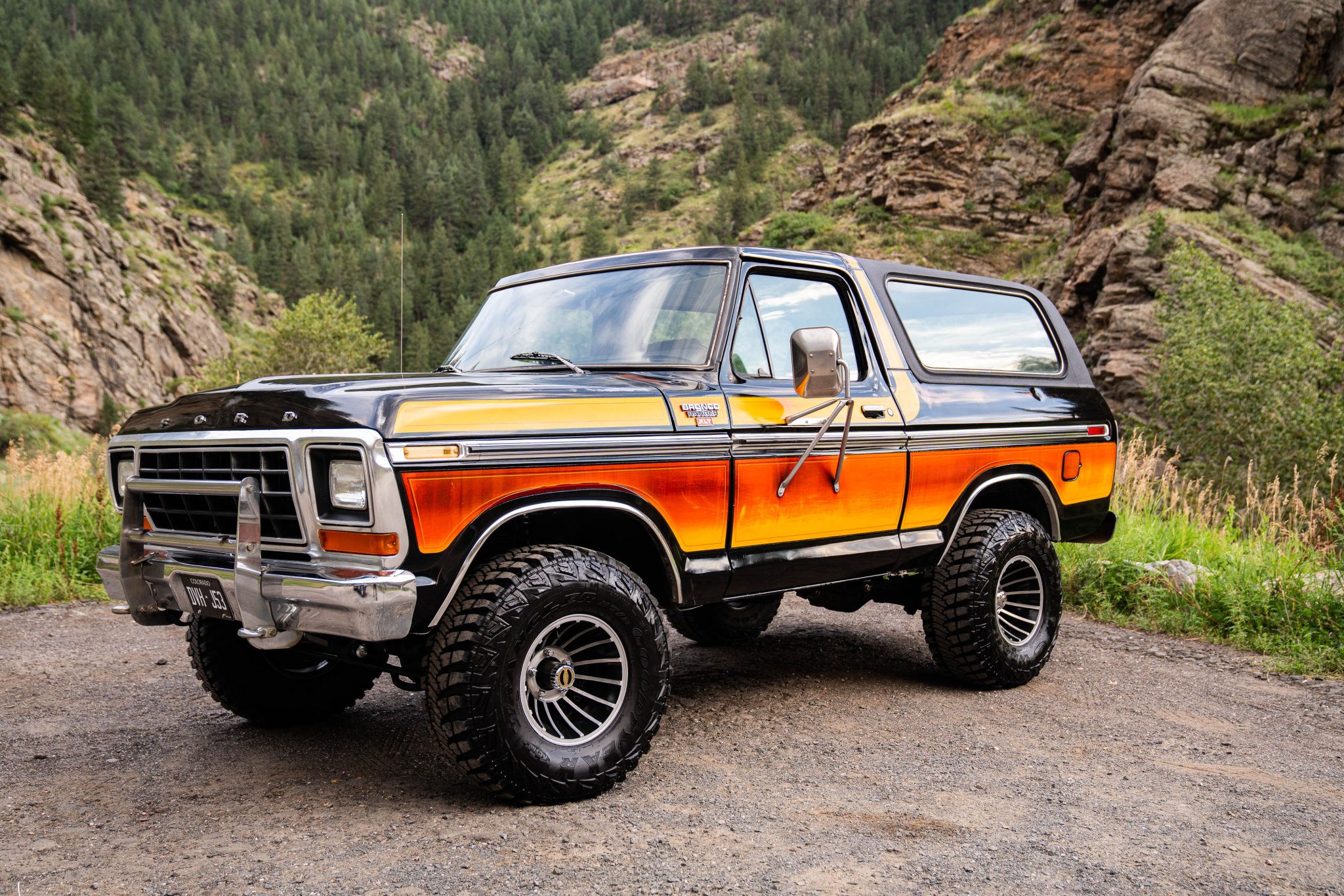 Ford Bronco XLT Trailer Special 1979 à moteur Coyote à vendre – Restomod V8 5,0 litres