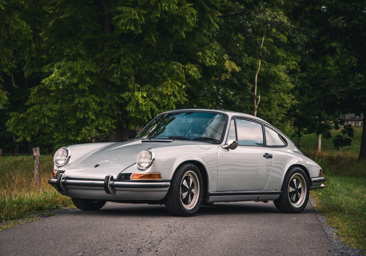 1969 Porsche LWB 911S (1969-1973) for Sale – Silver 2.0-Liter MFI Coupe