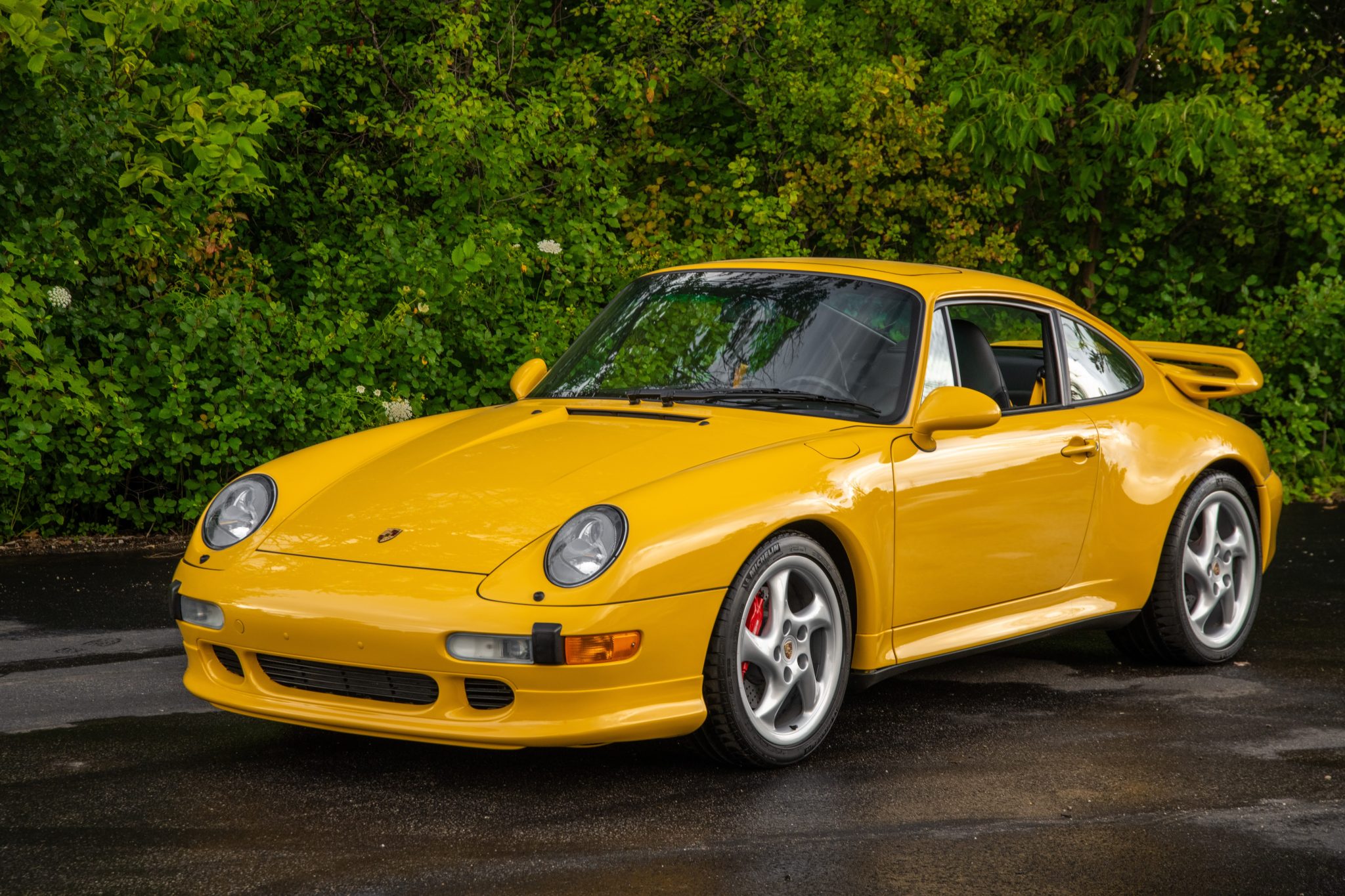 Porsche 993 911 (Non-Turbo/GT2) 1997 à vendre – Carrera 4S jaune à boîte manuelle