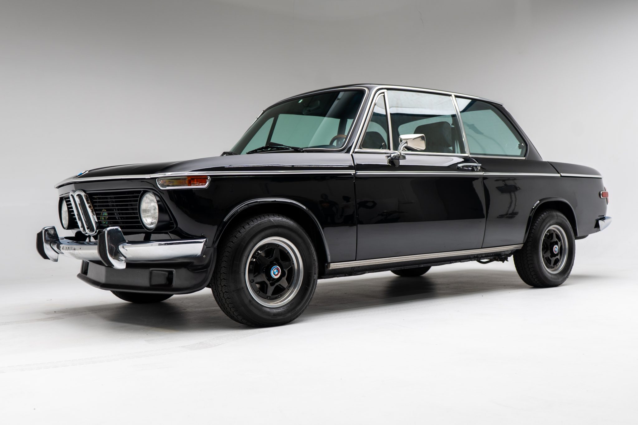 1974 BMW 2002tii zu verkaufen – Schwarzer Kugelfischer-Sportwagen mit Fünfganggetriebe