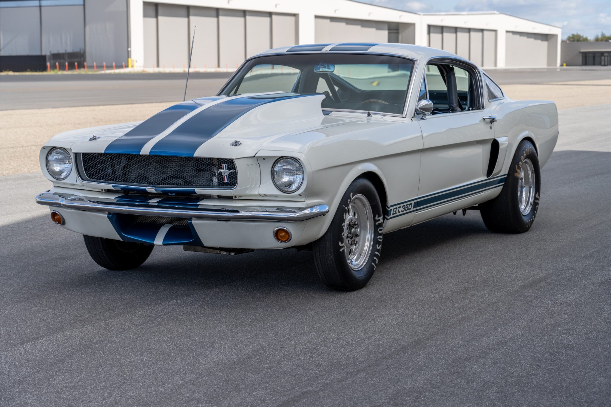 Ford Mustang 1964.5-1966 1965 à vendre – Drag car blanche et bleue avec V8 355ci