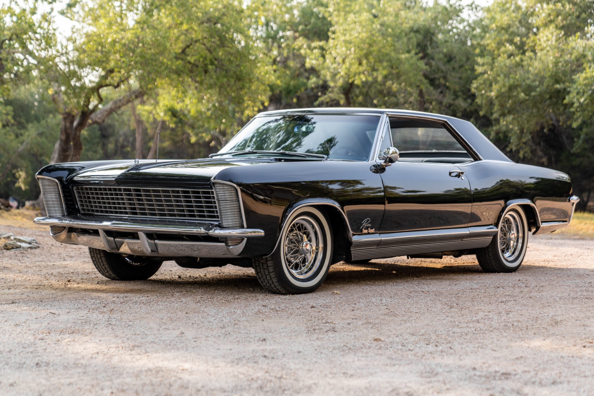 1965 Buick Riviera for Sale – Black Dual-Quad Nailhead V8 Luxury Coupe