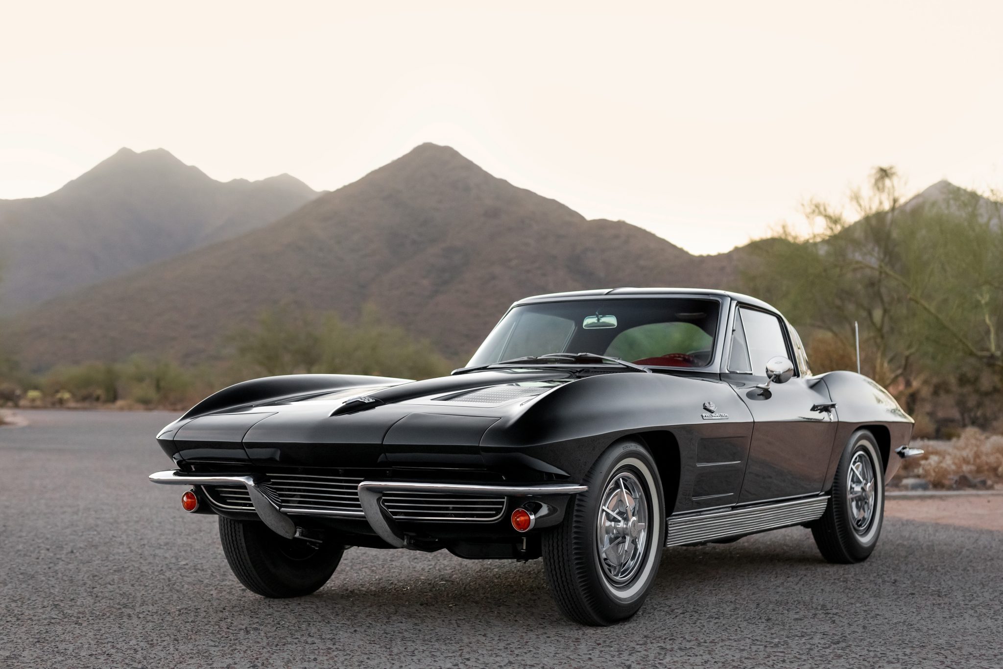 Chevrolet Corvette C2 1963 à vendre – Tuxedo Black avec V8 327ci