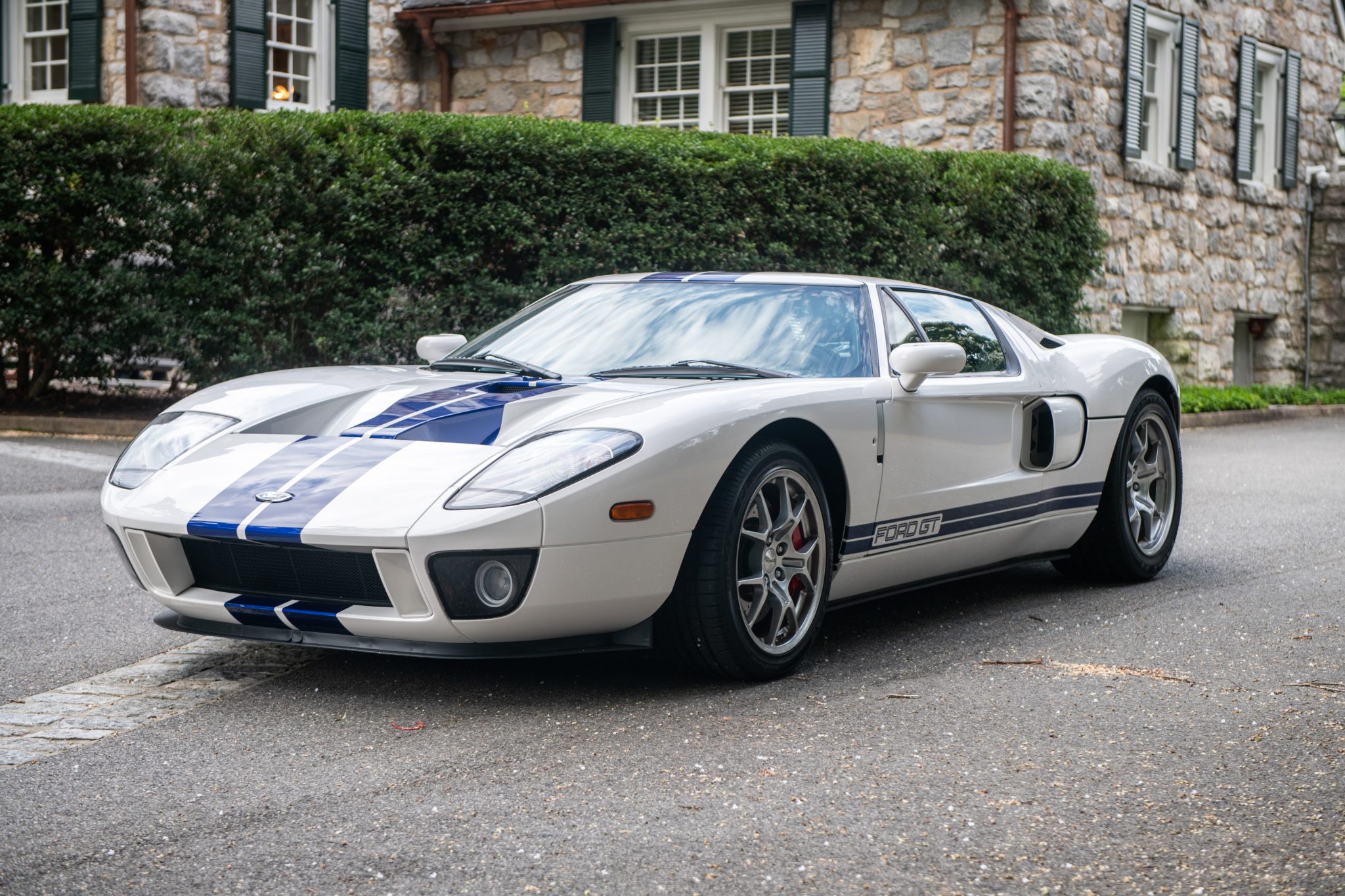 2005 Ford GT 1st Generation zu verkaufen – Centennial White Supersportwagen mit Kompressor-V8