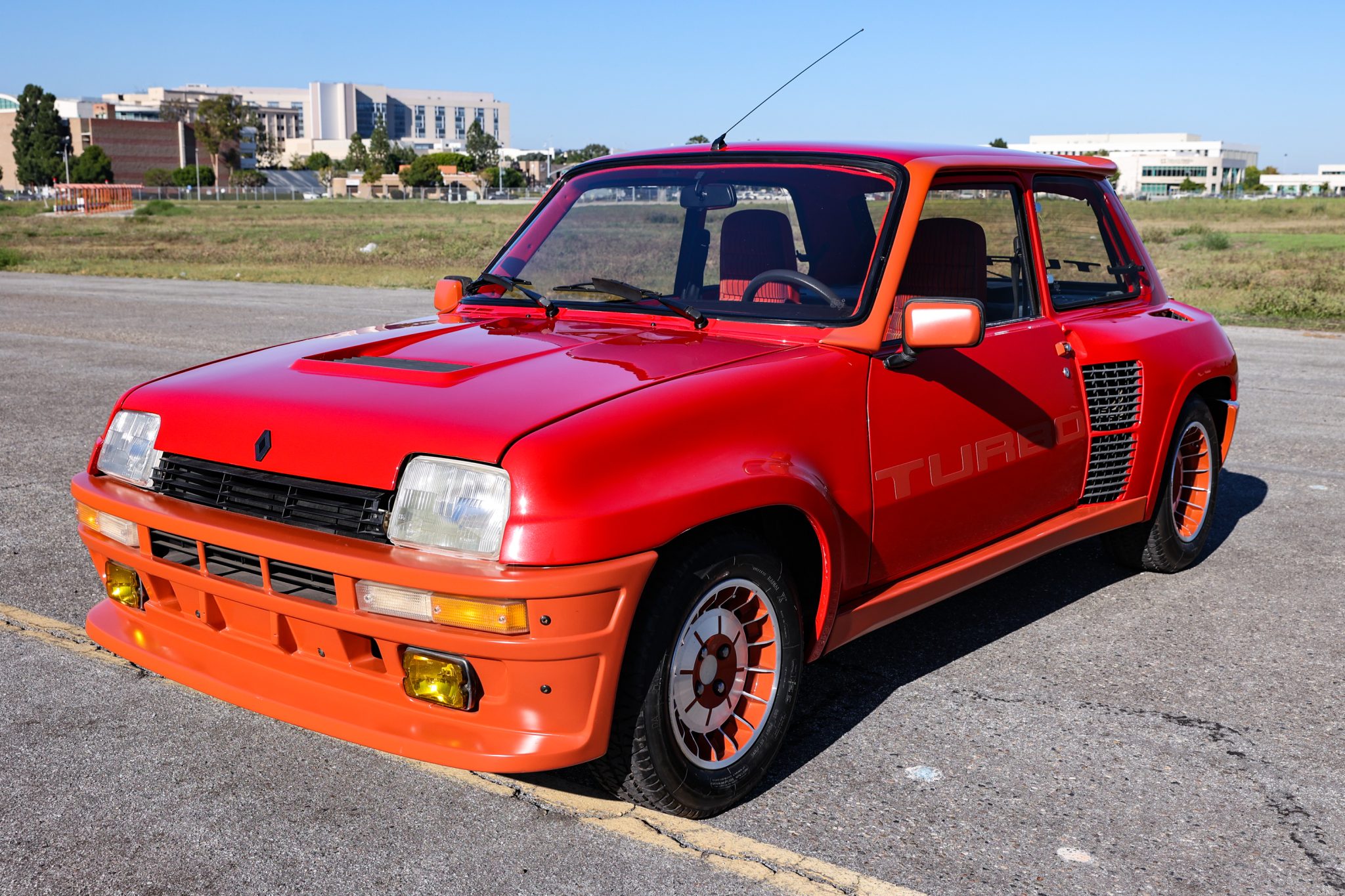 1981 Renault R5 Turbo zu verkaufen – Rote Mittelmotor-Ikone mit Fünfganggetriebe
