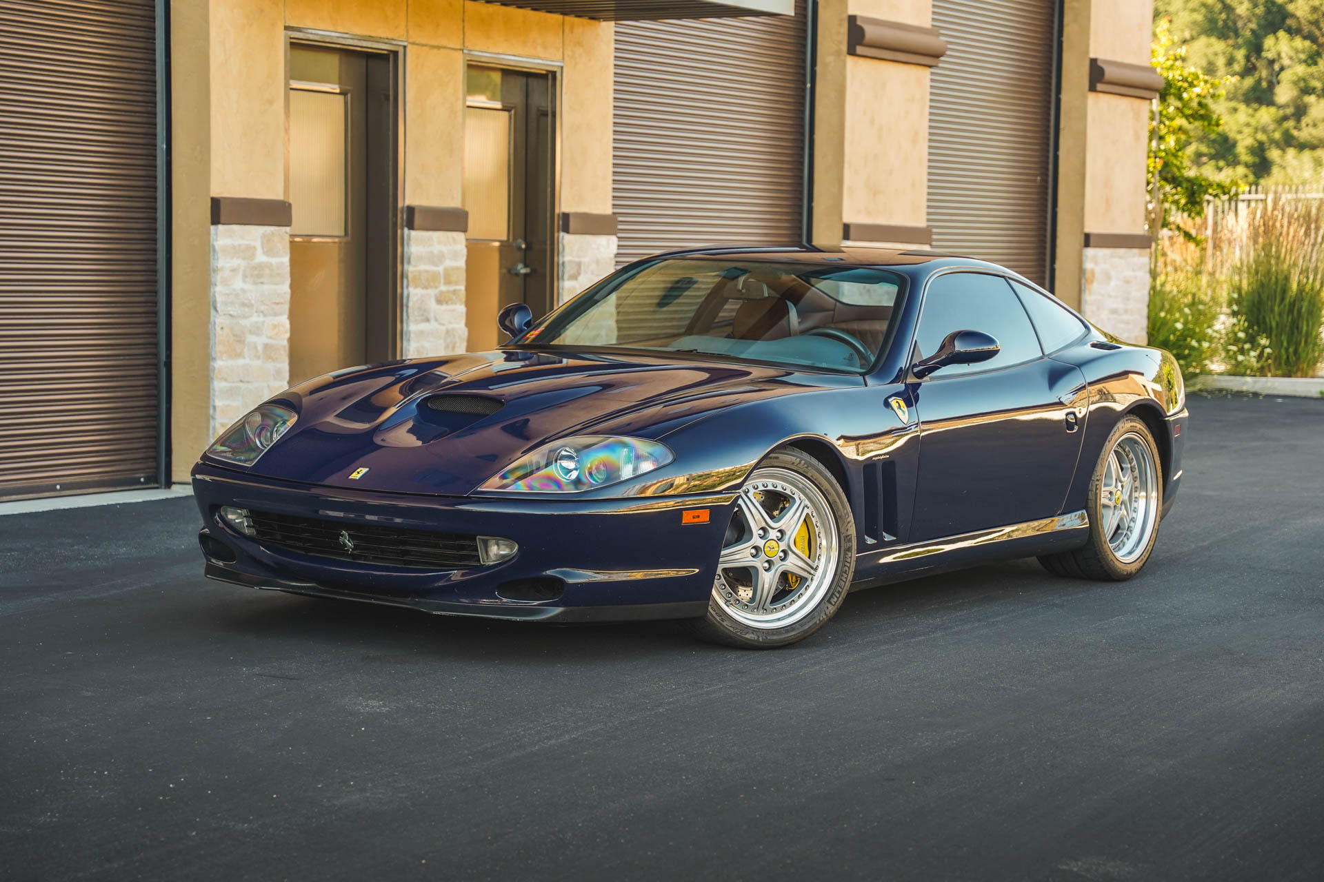 2001 Ferrari 550 Maranello zu verkaufen – Blu-Pozzi-V12-Gran-Turismo mit Fiorano-Paket