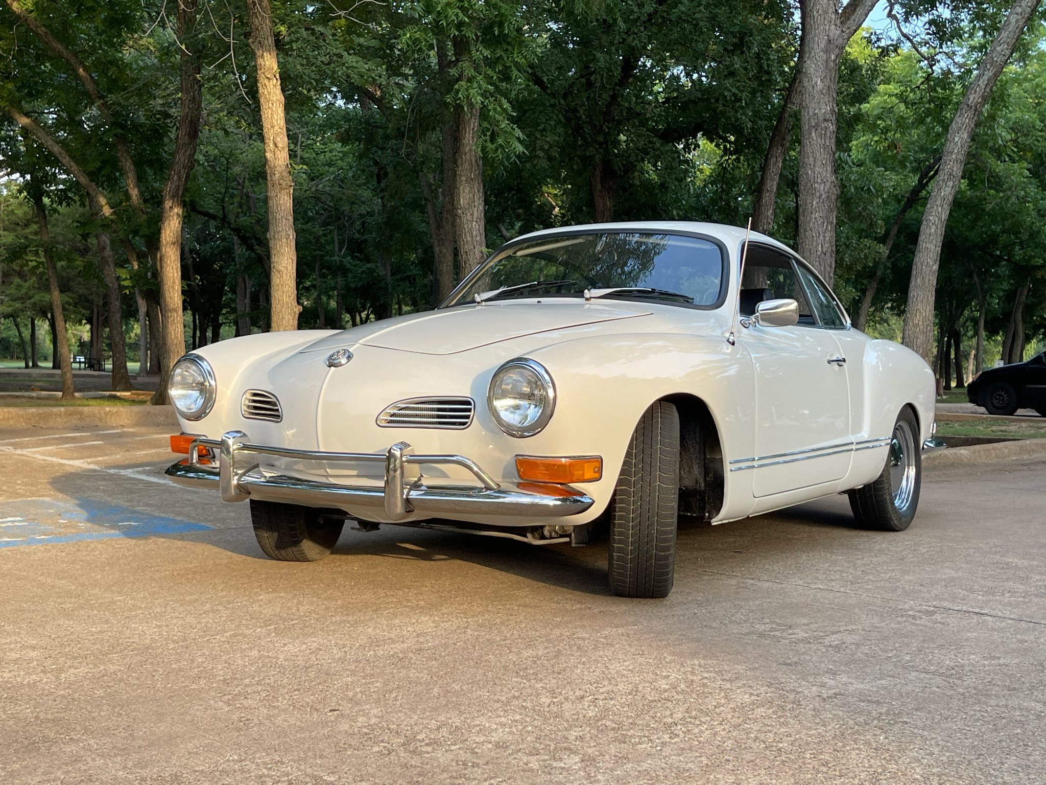 1971 Volkswagen Karmann Ghia for Sale – White Air-Cooled Four-Speed Coupe