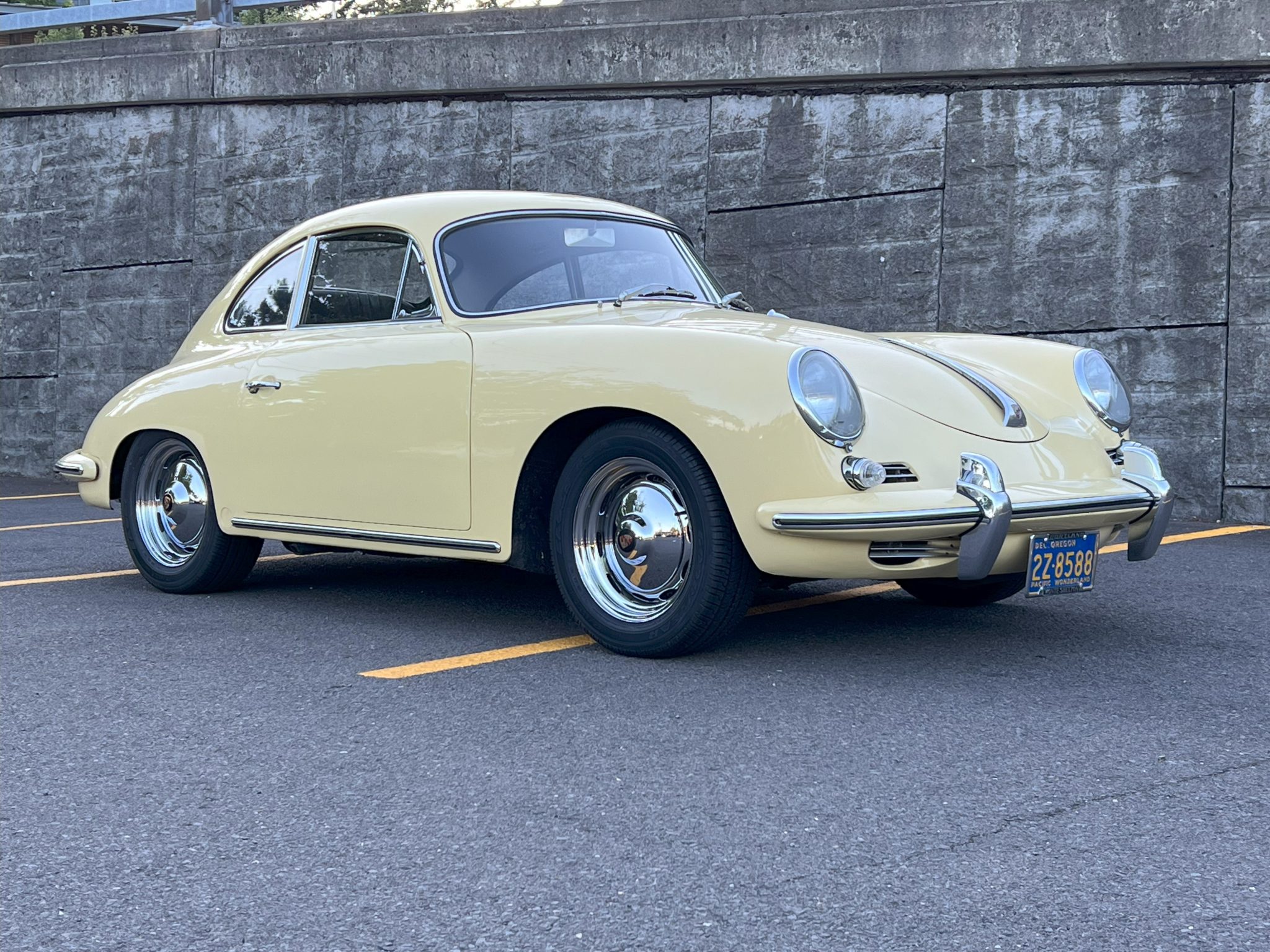 1960 Porsche 356B zu verkaufen – Gelbes luftgekühltes Boxermotor-Coupé