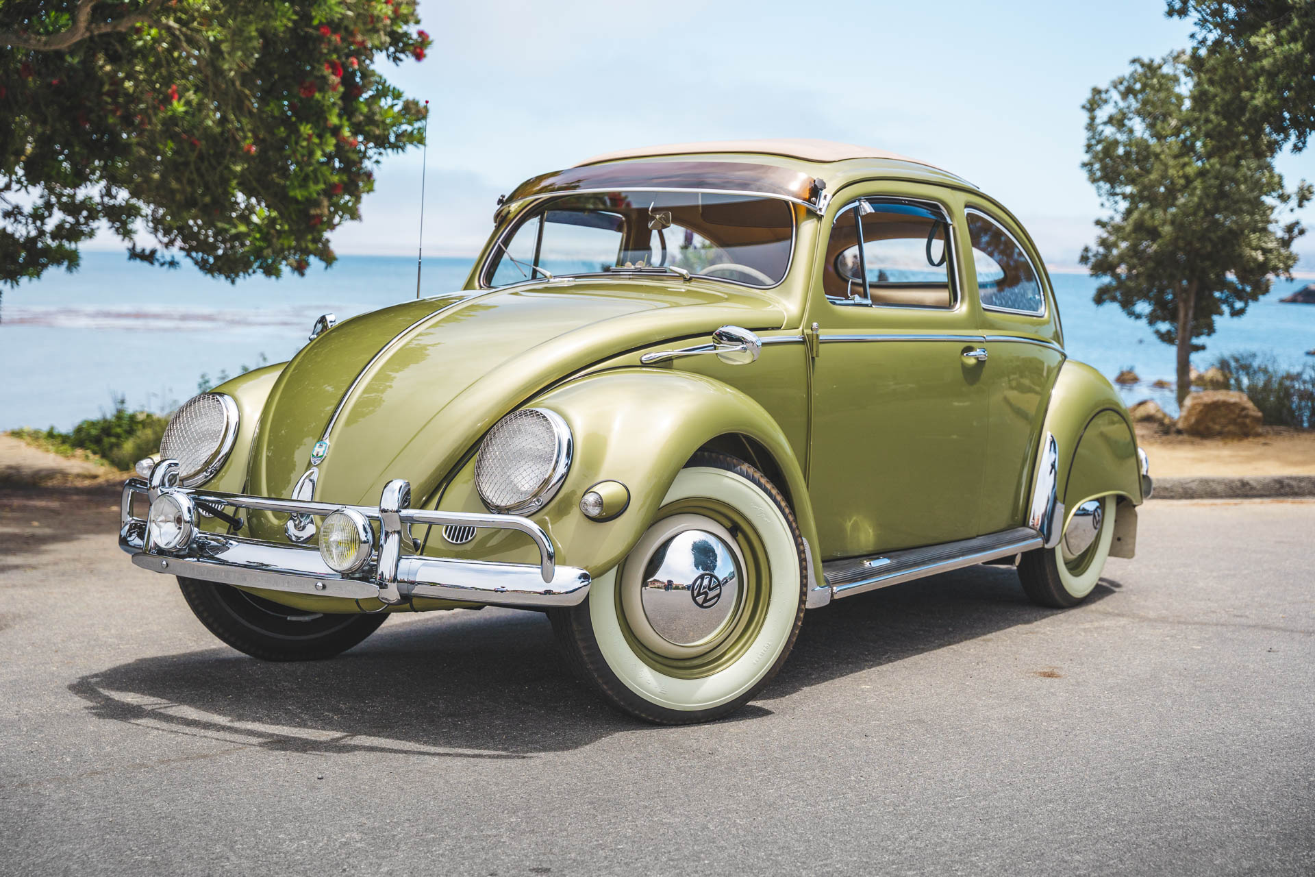 1956 Volkswagen Beetle (Oval Window) zu verkaufen – Metallicgrüner 1.192-cm³-Klassiker