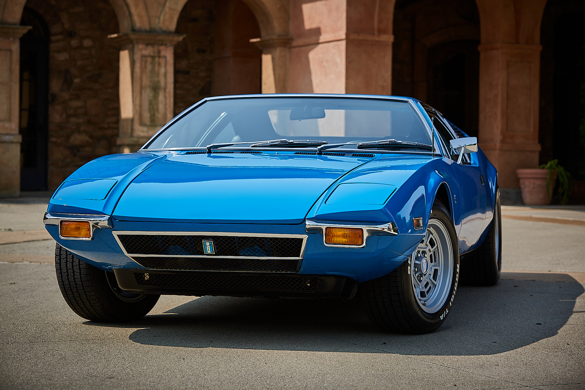 1972 DeTomaso Pantera for Sale – Blue 351ci Cleveland V8 Five-Speed Coupe