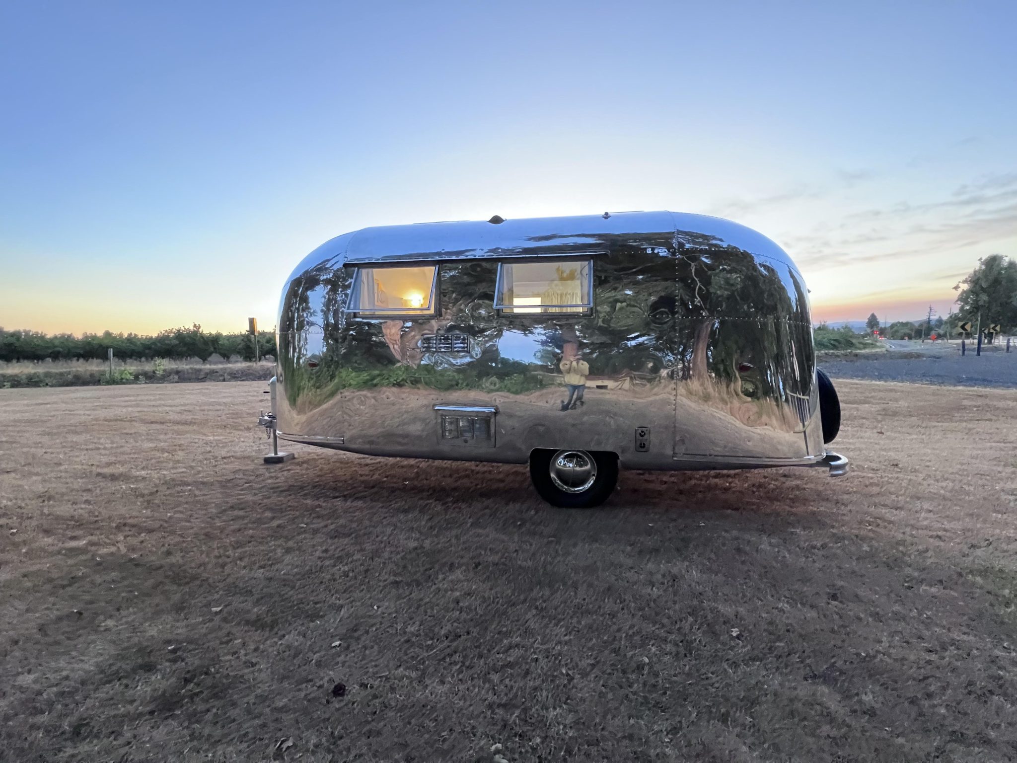 1962 Parts and Automobilia – Trailers for Sale – Polished Aluminum Single-Axle Travel Trailer