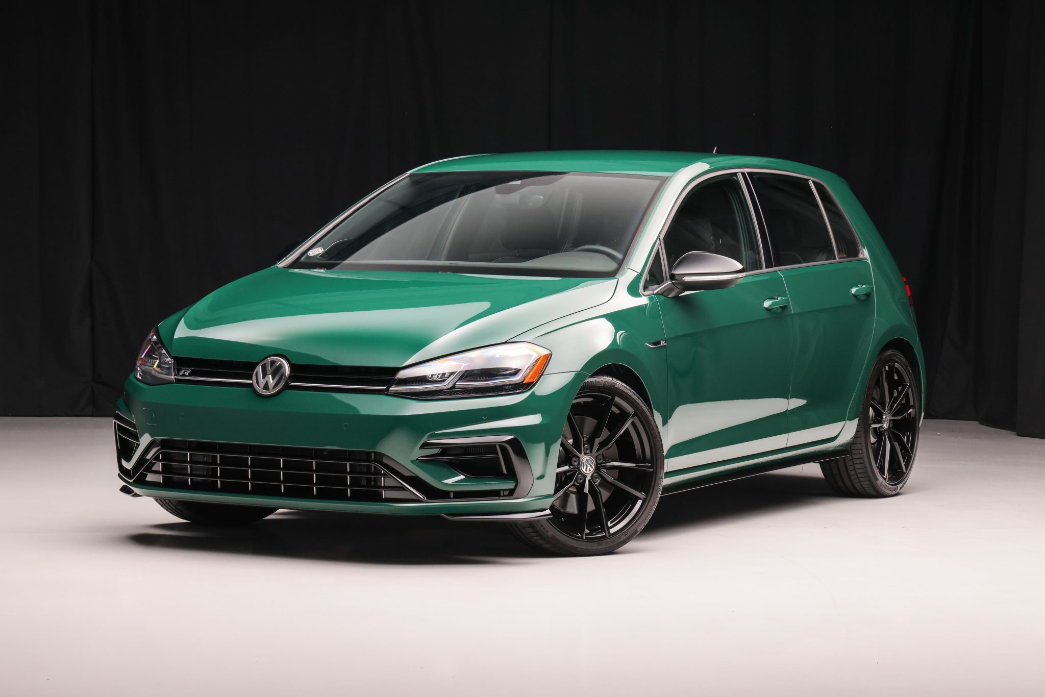2019 Volkswagen Golf R for Sale – Irish Green 2.0L Turbo DSG AWD Hatchback