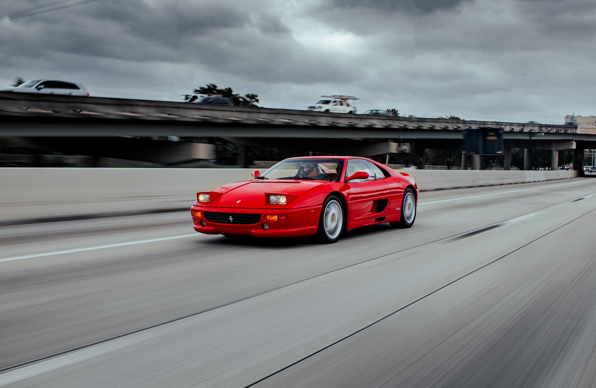 Ferrari F355 1996 à vendre – Berlinette Rosso Corsa à V8 et boîte manuelle