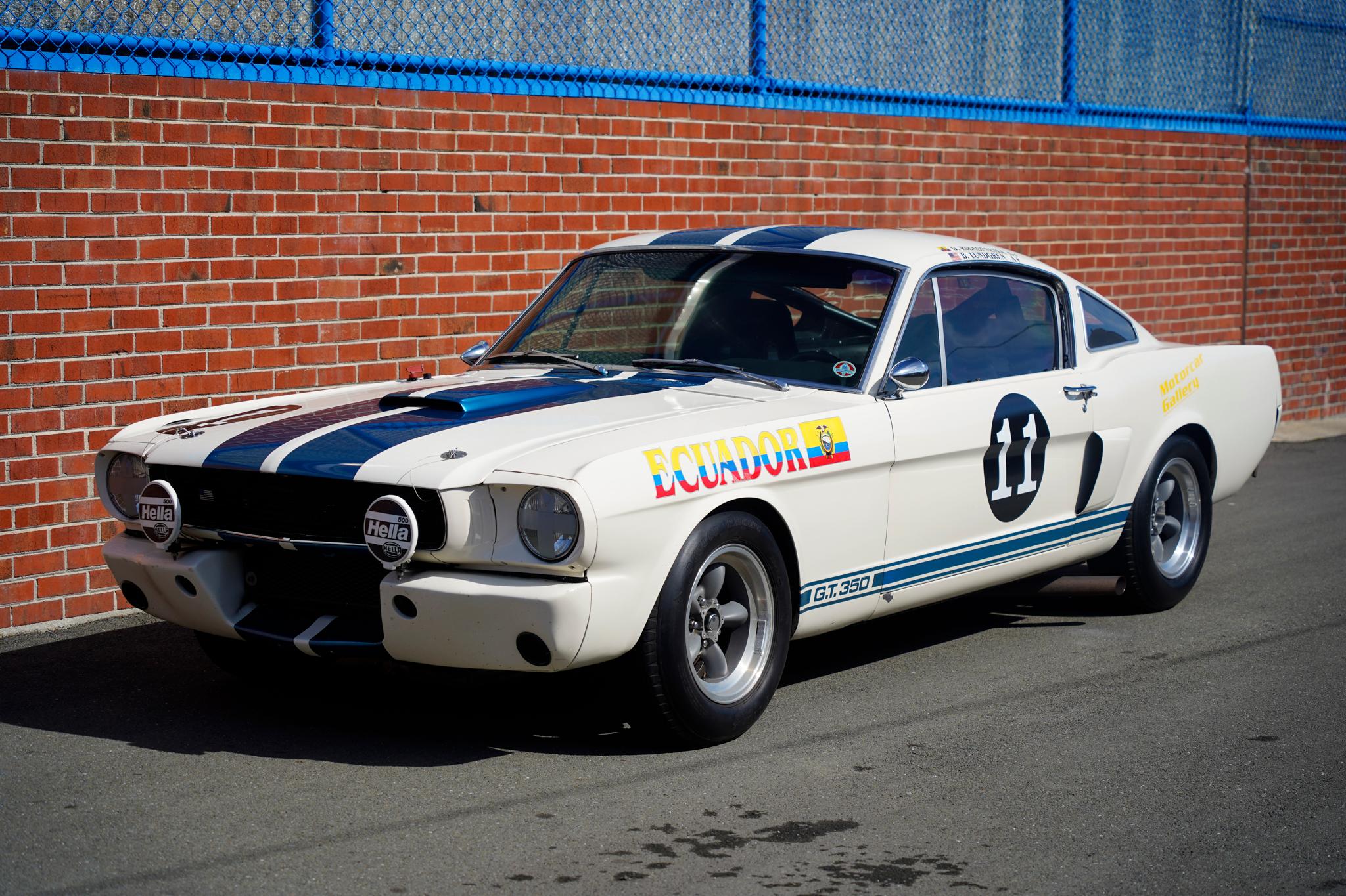 Shelby Mustang GT350 & GT500 1966 à vendre – Fastback de compétition blanc à V8 345ci