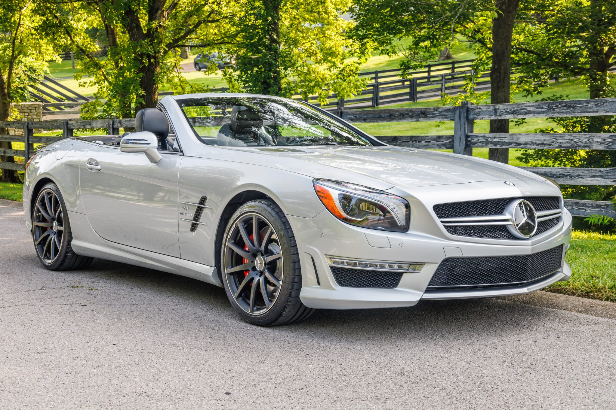 2014 Mercedes-Benz R231 SL zu verkaufen – Iridiumsilberner AMG-Roadster mit 5,5-Liter-Biturbo-V8