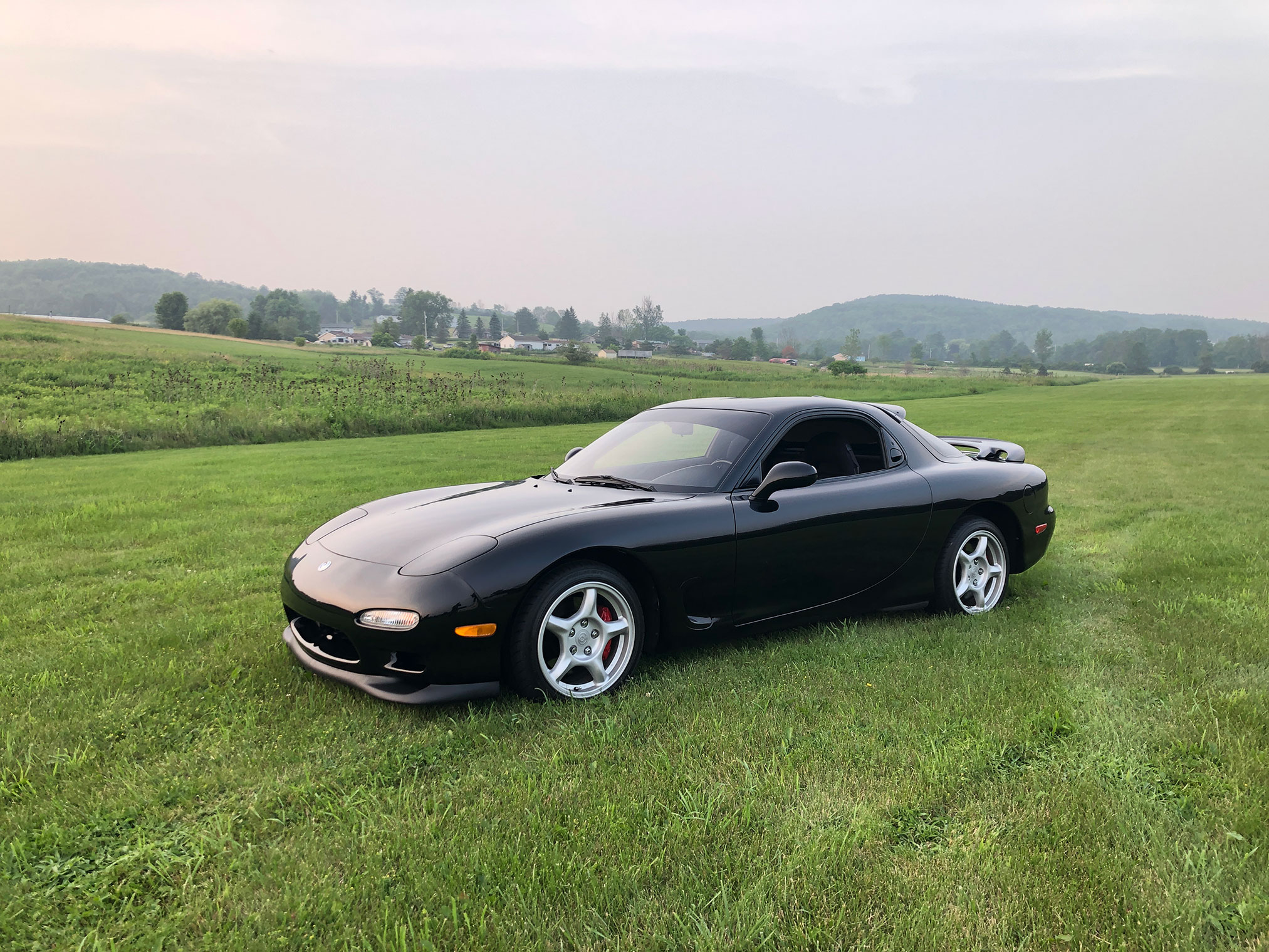 Mazda RX-7 FD 1993 à vendre – Coupé R-1 noir à moteur rotatif biturbo