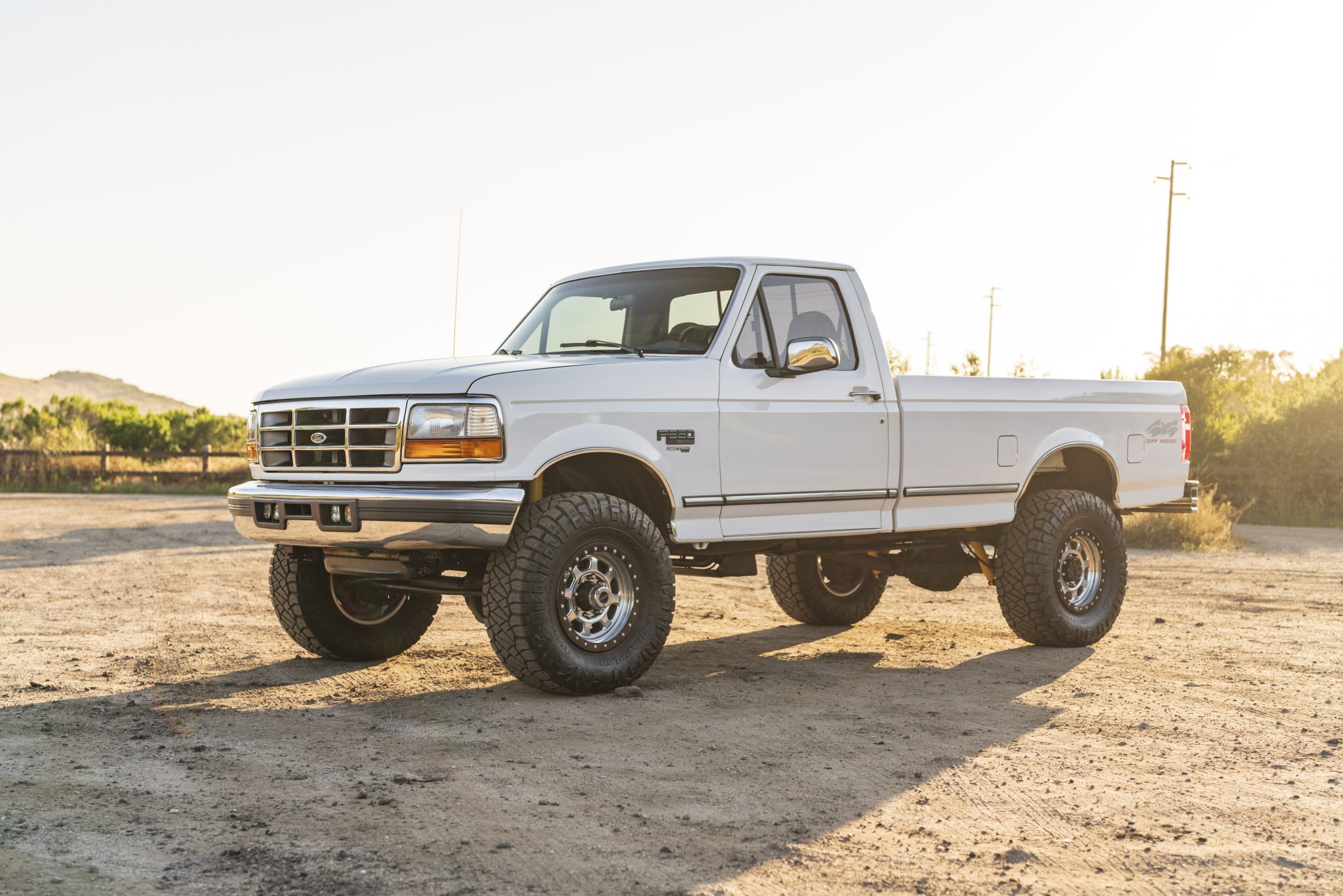 1997 Ford F-Series 1992-1997 zu verkaufen – Weißer 7,3-Liter-Turbodiesel-4x4-Pick-up