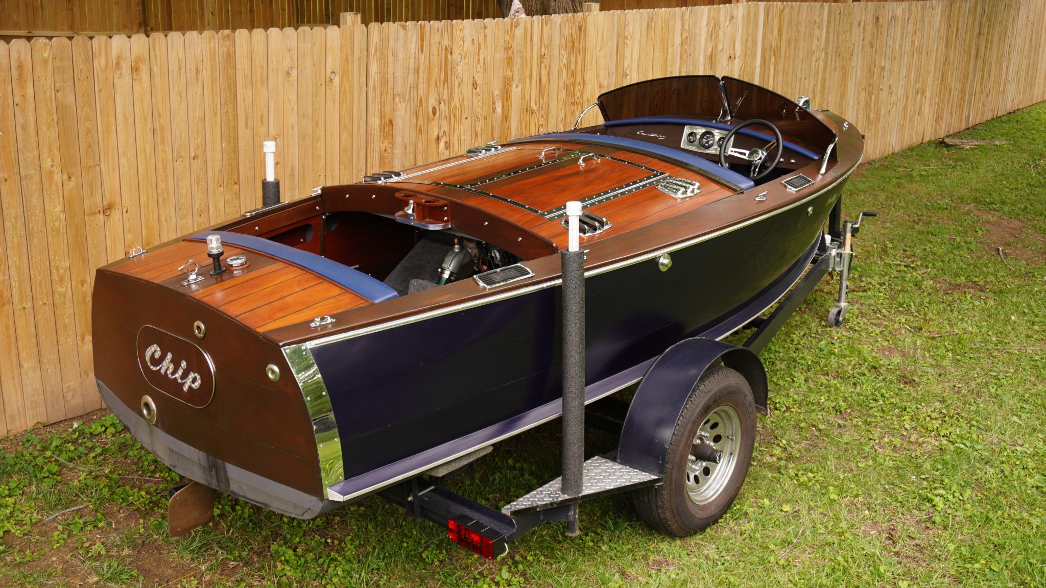 Century Sea Maid avec remorque 1946 à vendre – Runabout bleu en chêne à deux cockpits
