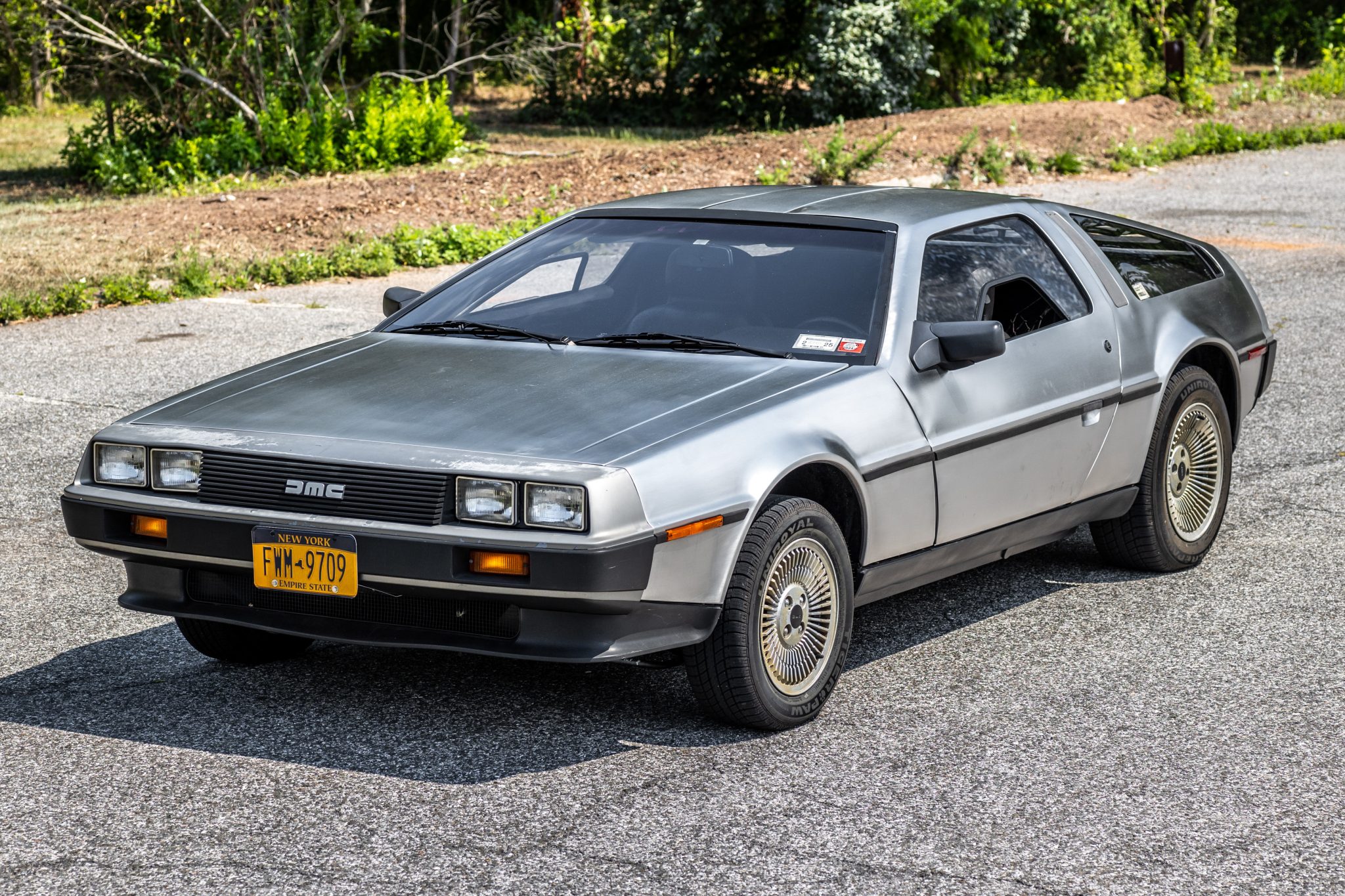 1981 DeLorean DMC-12 for Sale – Stainless Steel Five-Speed Gullwing Coupe