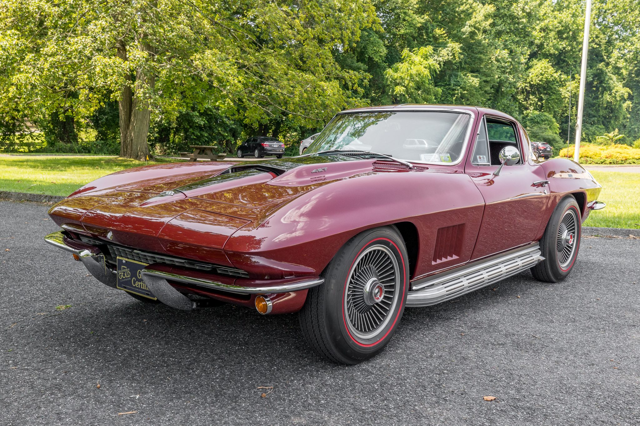 1967 Chevrolet Corvette C2 zu verkaufen – Marlboro-Maroon-Coupé mit 427ci-L71-V8