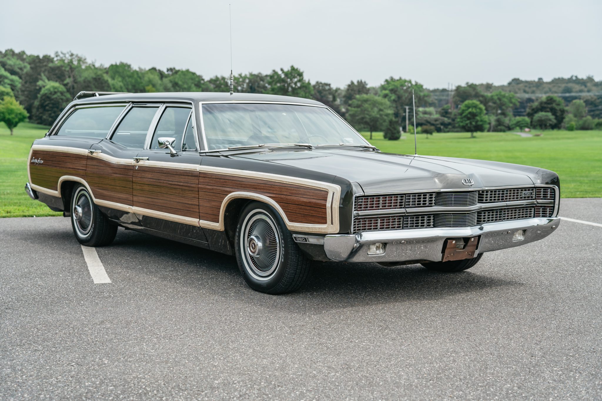1969 Ford Country Squire zu verkaufen – Black-Jade-Kombi mit 390ci-V8