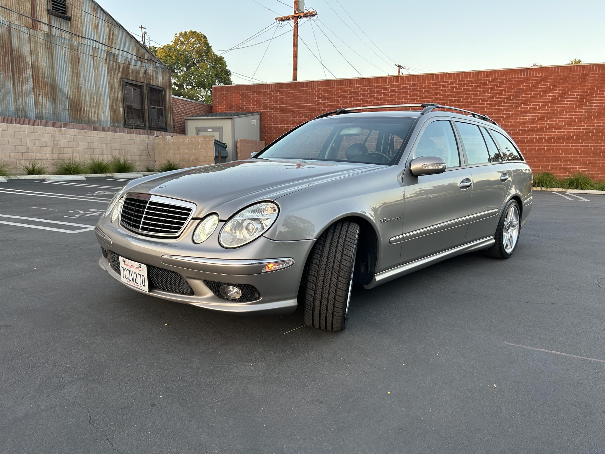 Mercedes-Benz W211 E-Class AMG 2005 à vendre – Break Pewter Metallic à V8 compressé